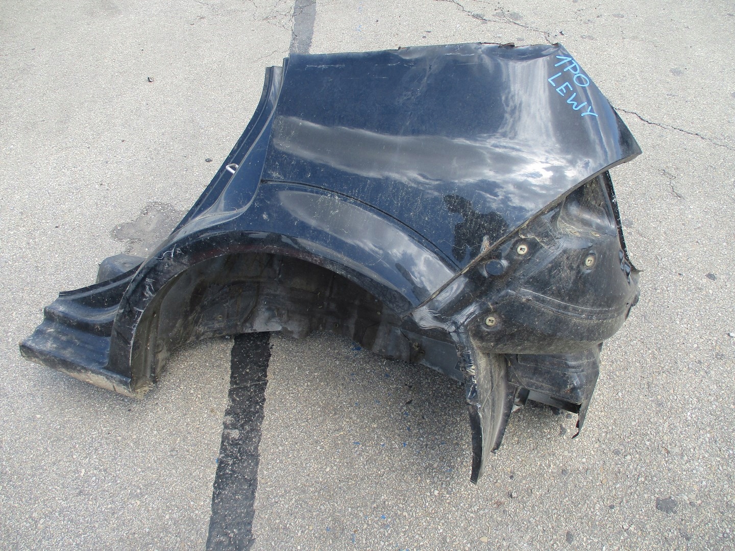 ĆWIARTKA BŁOTNIK SEAT LEON 1P0 LEWY TYŁ