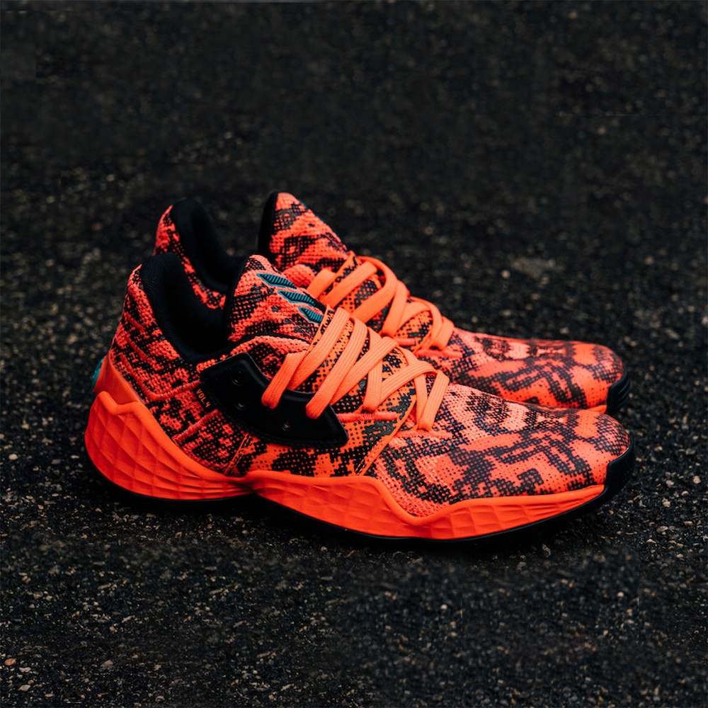 ADIDAS HARDEN VOL.4 LIGHTSTRIKE