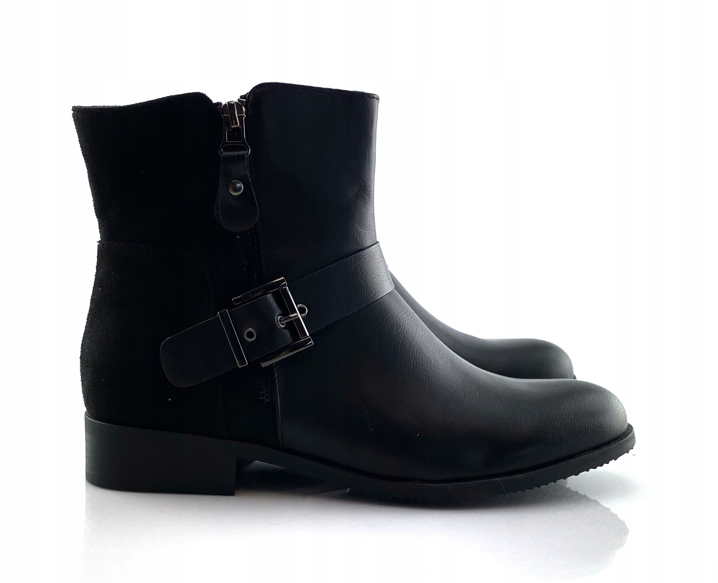 CINK ME DMTY98933 BLACK rozm.42 NADWYMIAR Model DMTY98933 BLACK