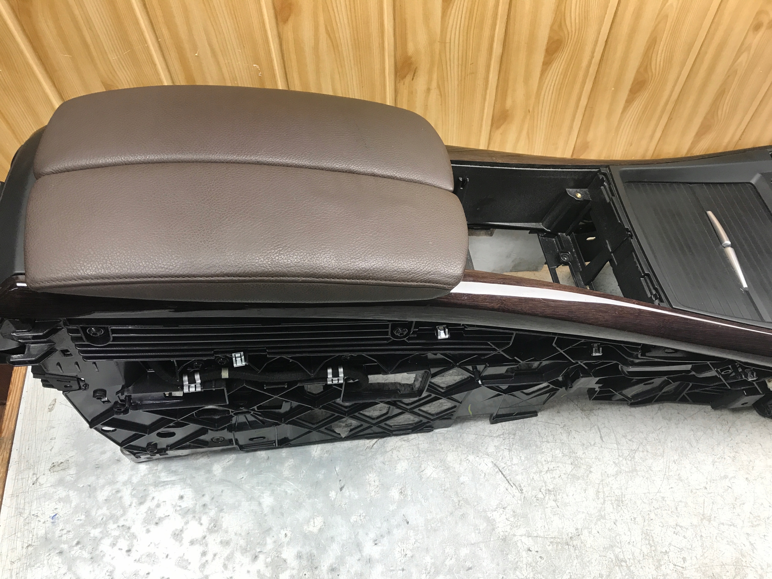 TUNEL central support armrest BMW X5 E70