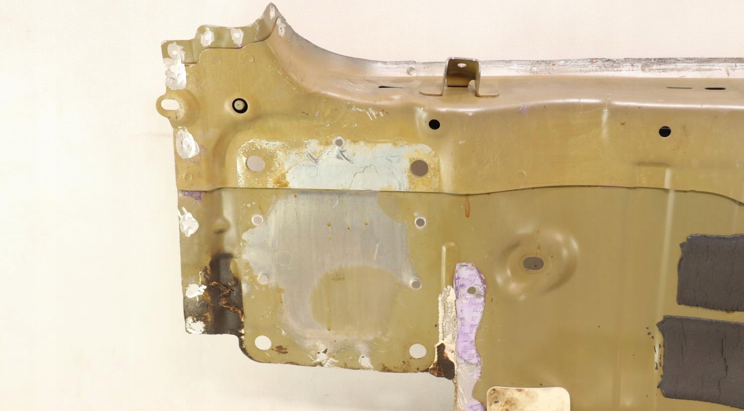 TESLA MODEL 3 WZMOCNIENIE ŚCIANA TYŁ 1073865-00-I Typ samochodu 4x4/SUV Samochody osobowe