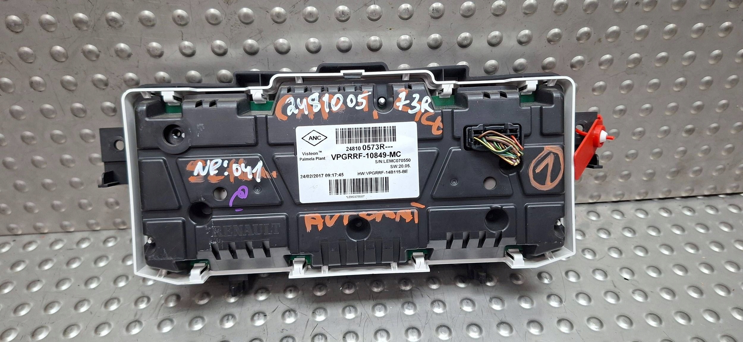 dials 248100573R RENAULT CAPTUR and 1.2 TCE 2013