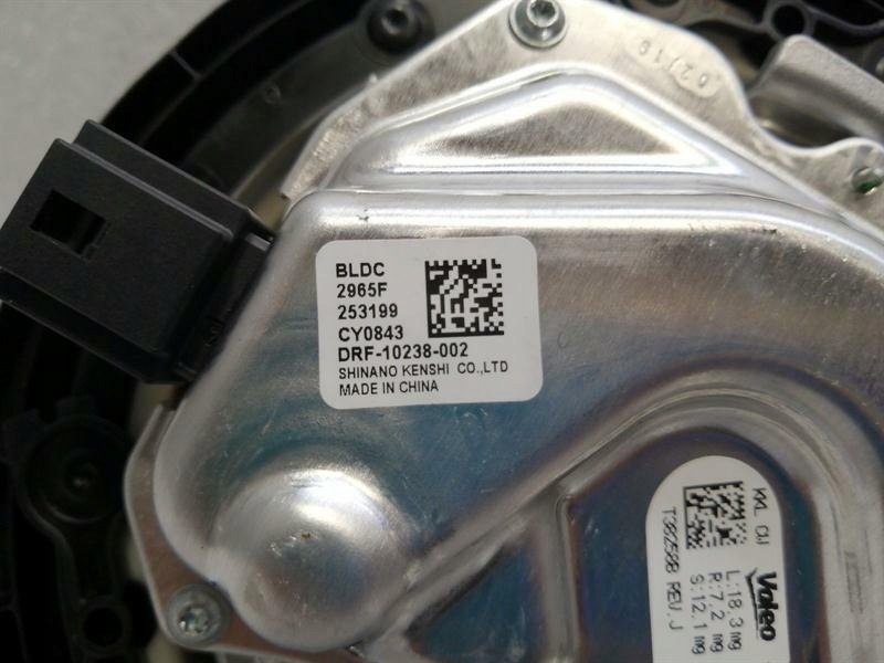 BMW X4 G02 64119382862