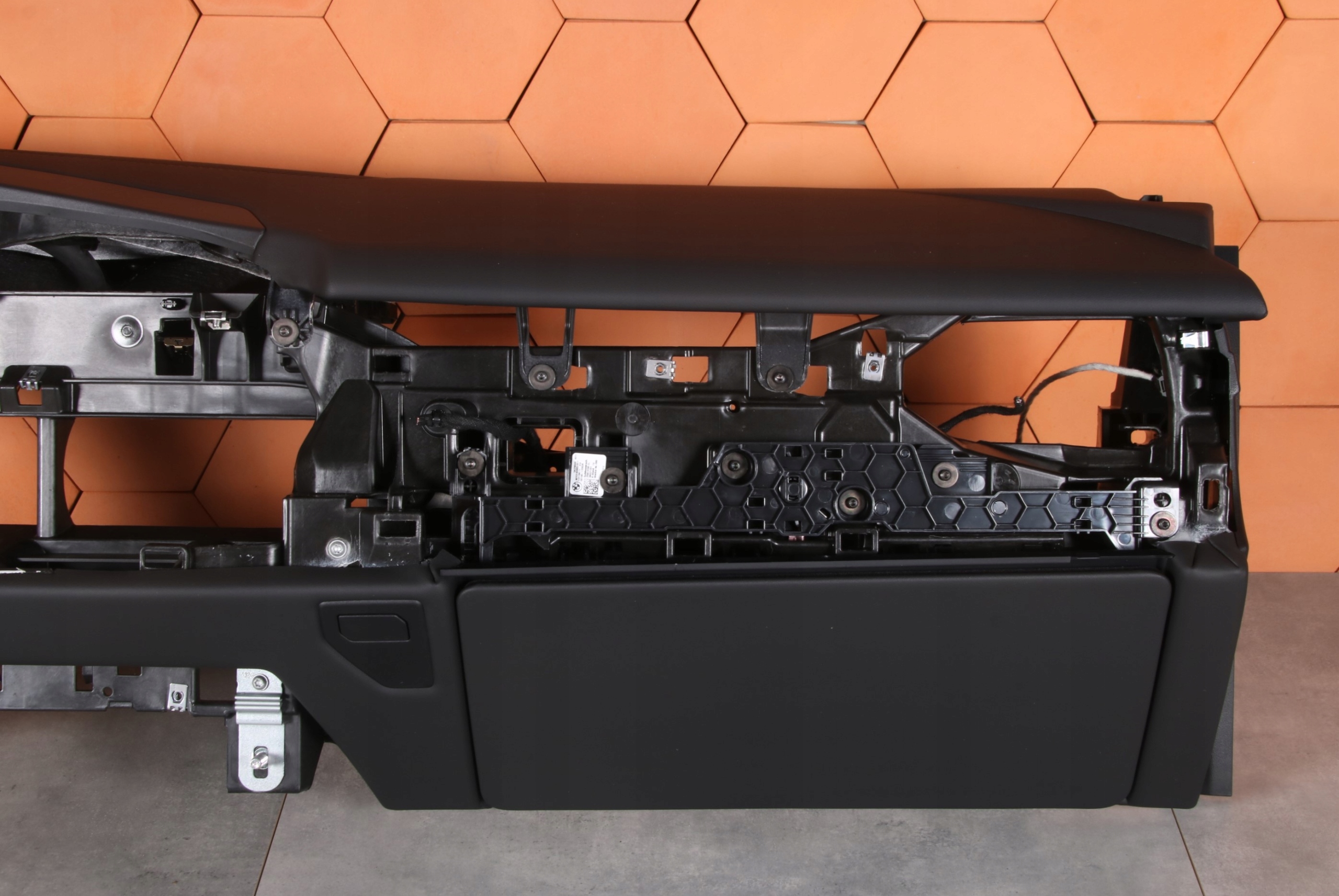 BMW G60 G61 M5 originál dashboard instrument panel console VEGANZA black HEAD UP