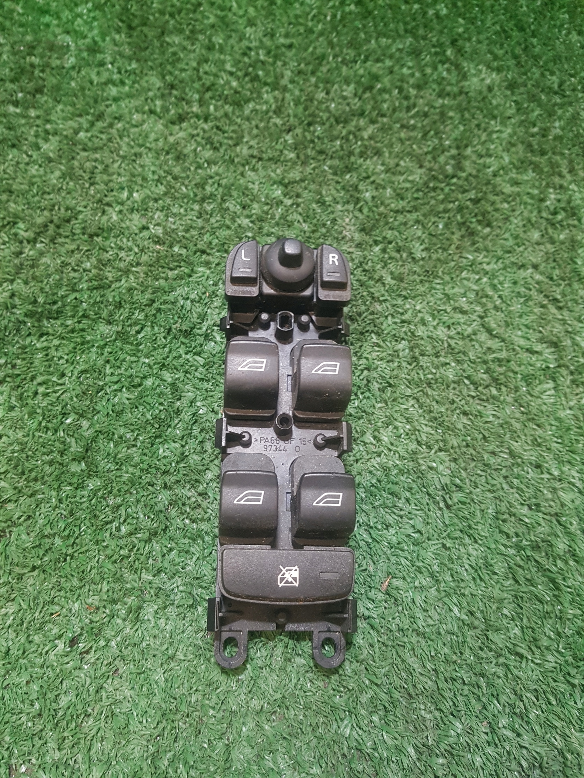 control panel of the window driver´s LAND ROVER FREELANDER 2 6G9N14A132AC