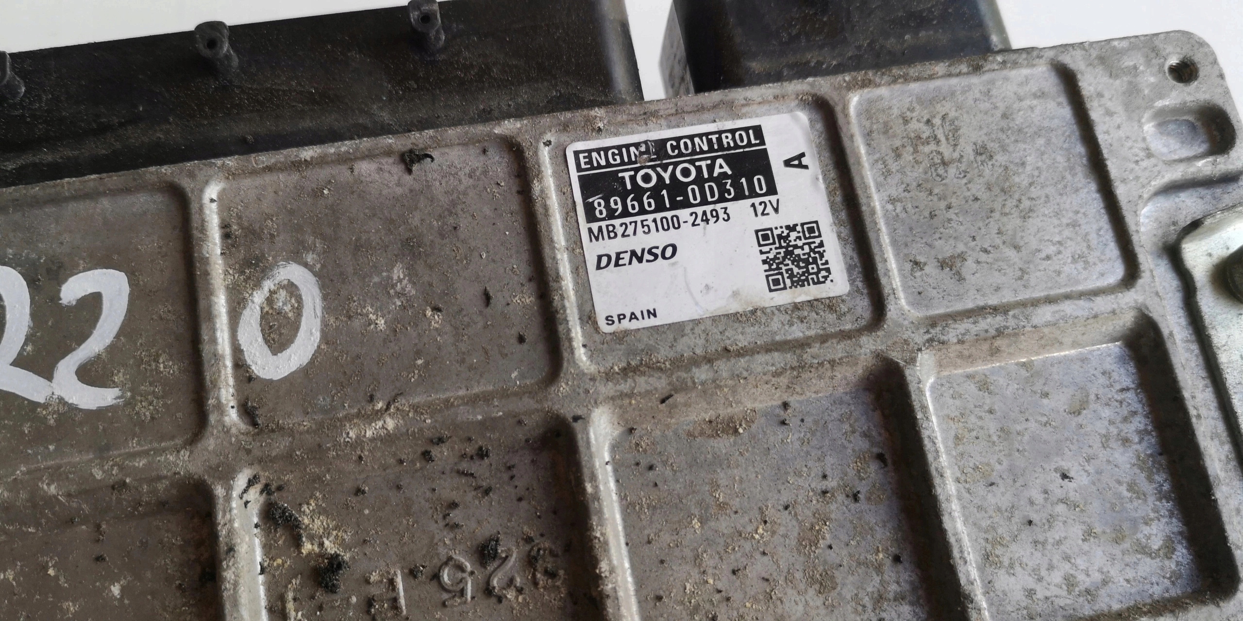 Computer ECU TOYOTA YARIS 89661-0D310 MB275100-249