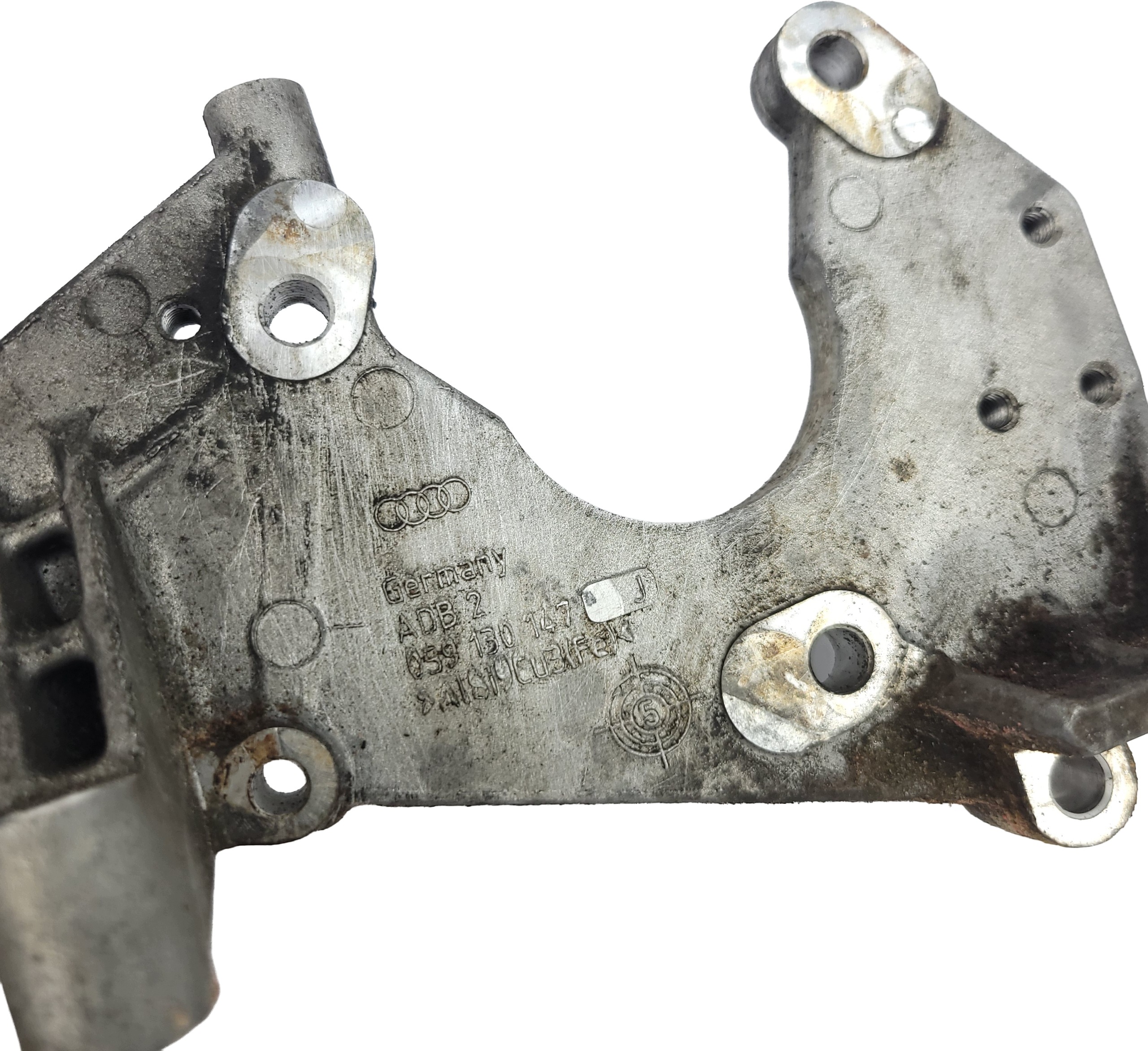 AUDI A6 C6 Q7 3.0 TDI Support Support plaque Console Pompe d’injection 059130147J