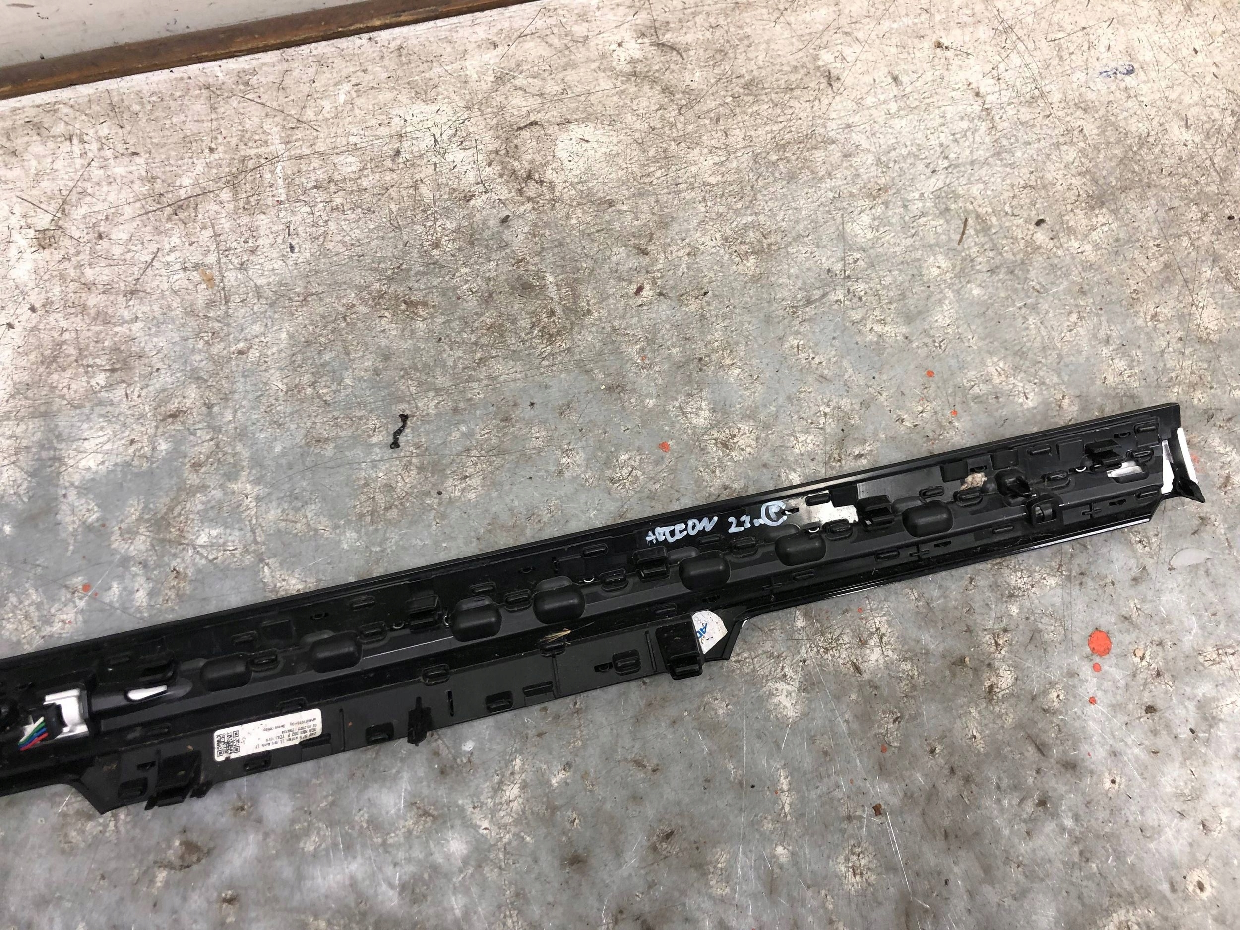 Moulage DEKOR Console YDU VW ARTEON 3G8853262P