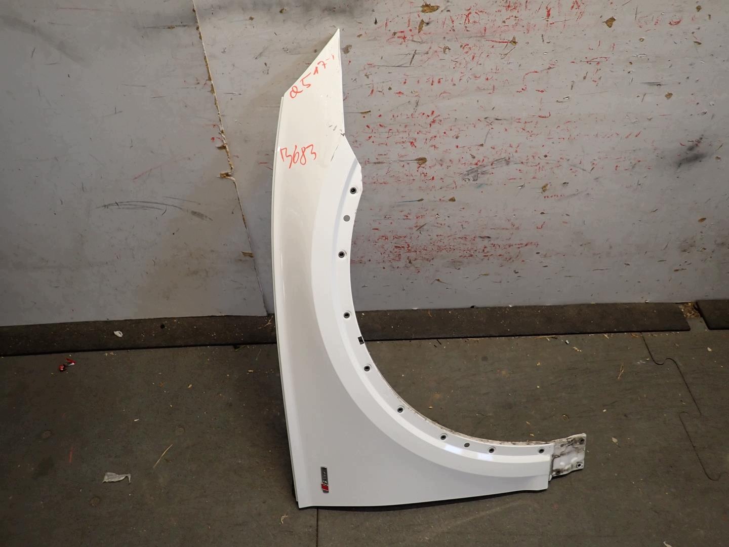 fender front front right AUDI Q5 II 2017- 80A