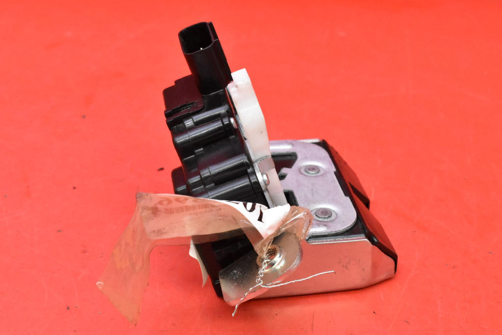 lock bonnet rear part boot KIA SPORTAGE 5 V 21-25