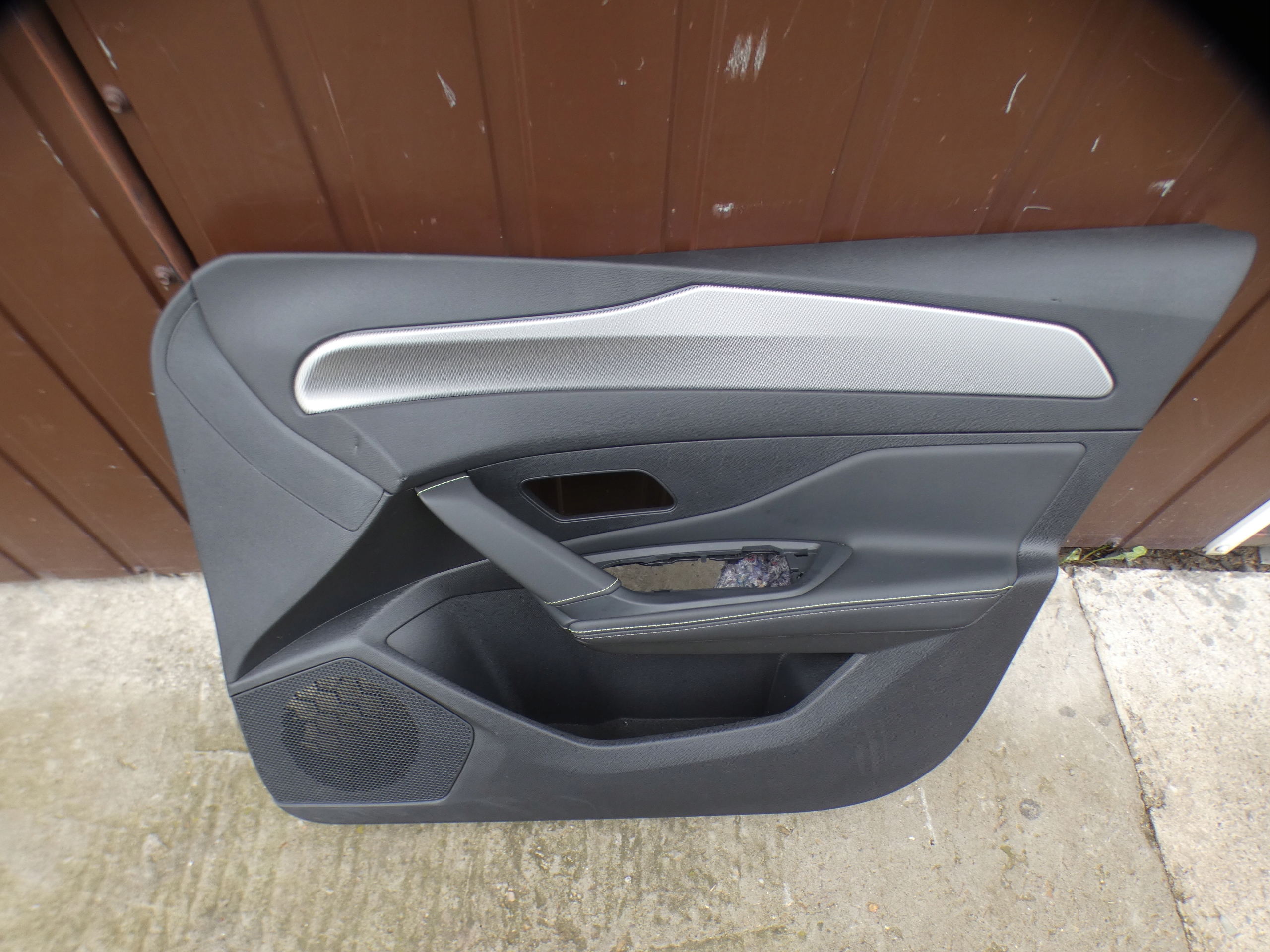 PeugeoT 308T10 side upholstery door front:right rear part: right left