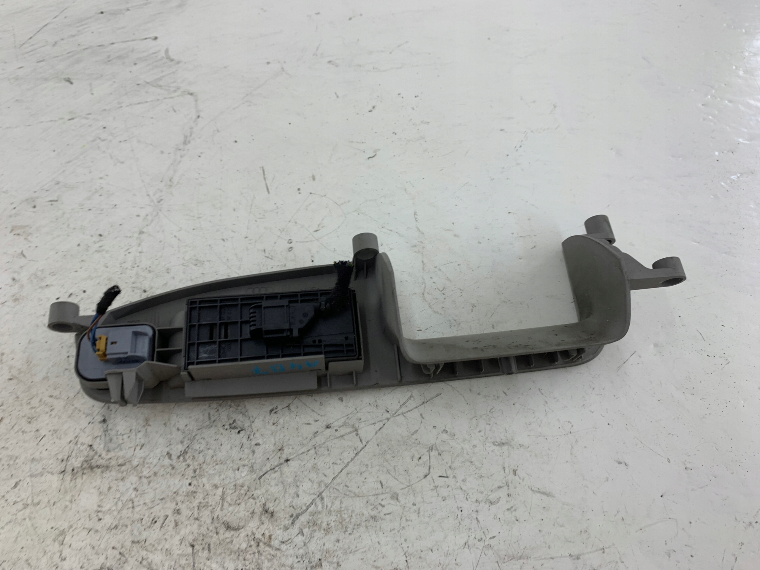 AUDI A4 B7 PANEL vitre gauche avant JASNY