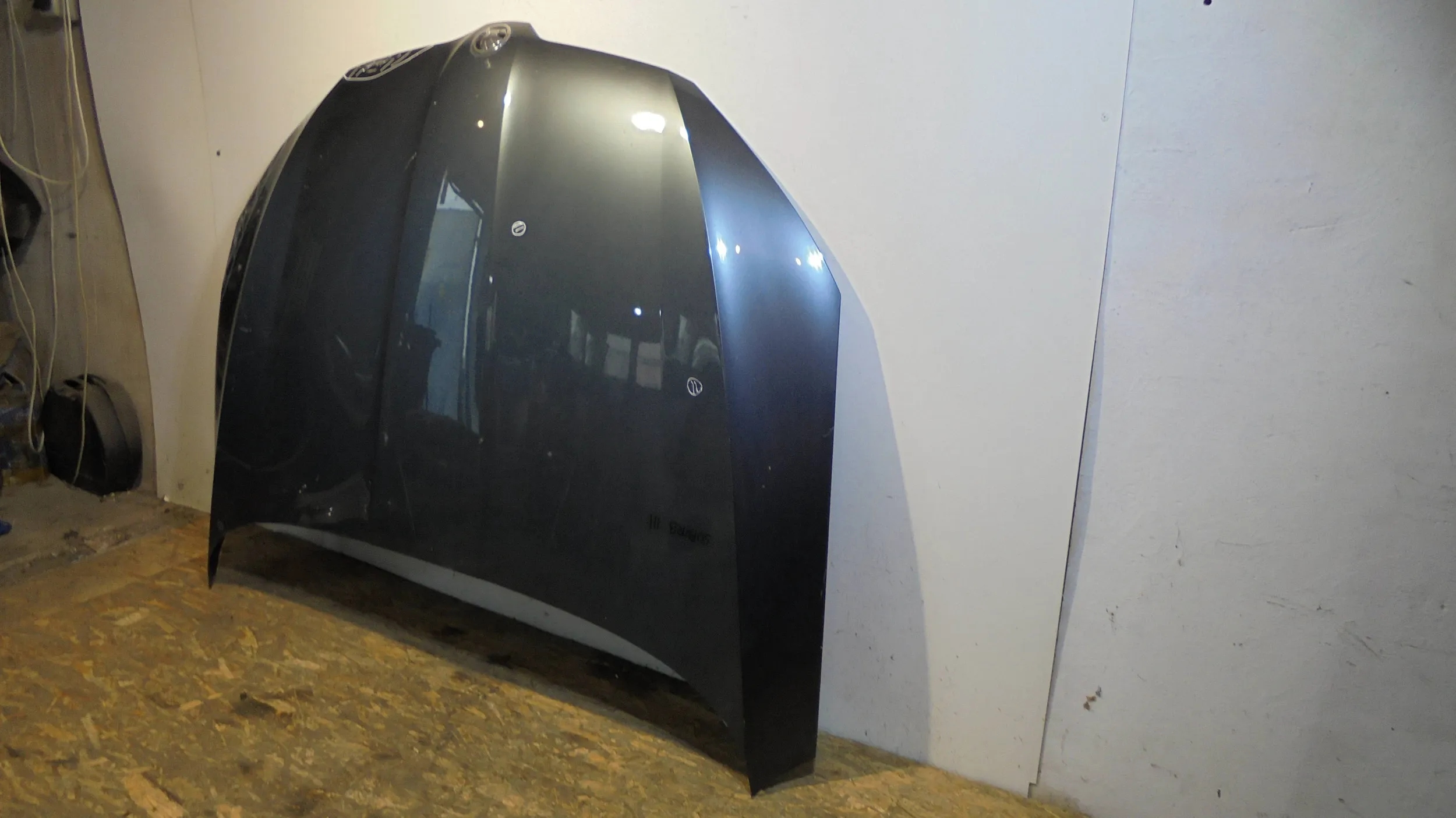 bonnet front 3V0823155A Skoda SuperB III 3V0