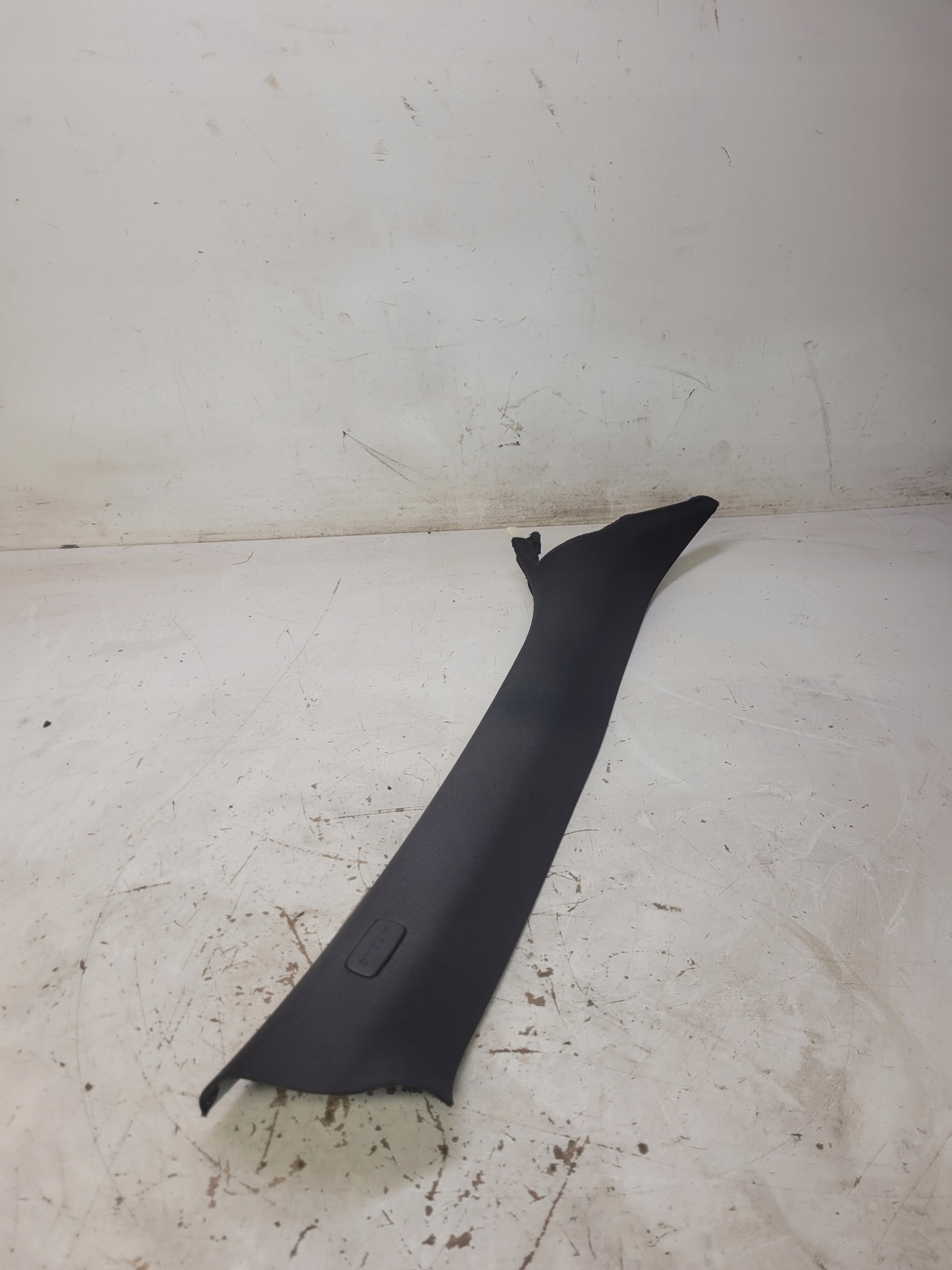 cover SLUPKA A right AUDI A4 B8 8K0867234 V48