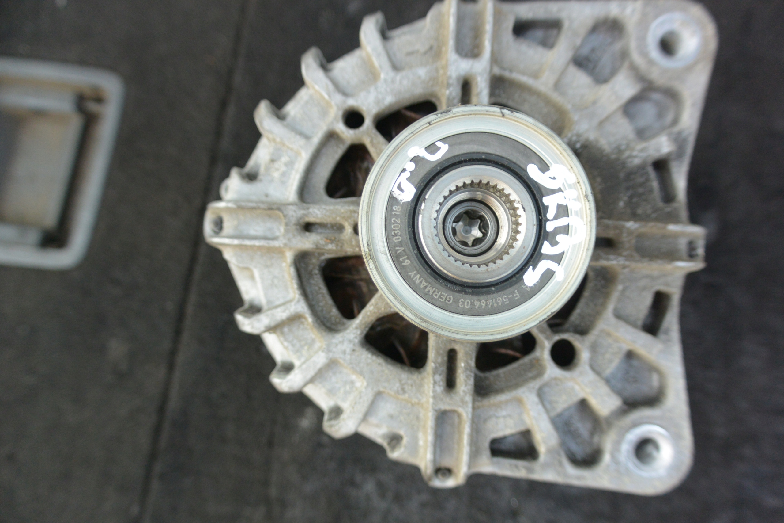 alternator 180A RENAULT TRAFIC III 2.0 DCI