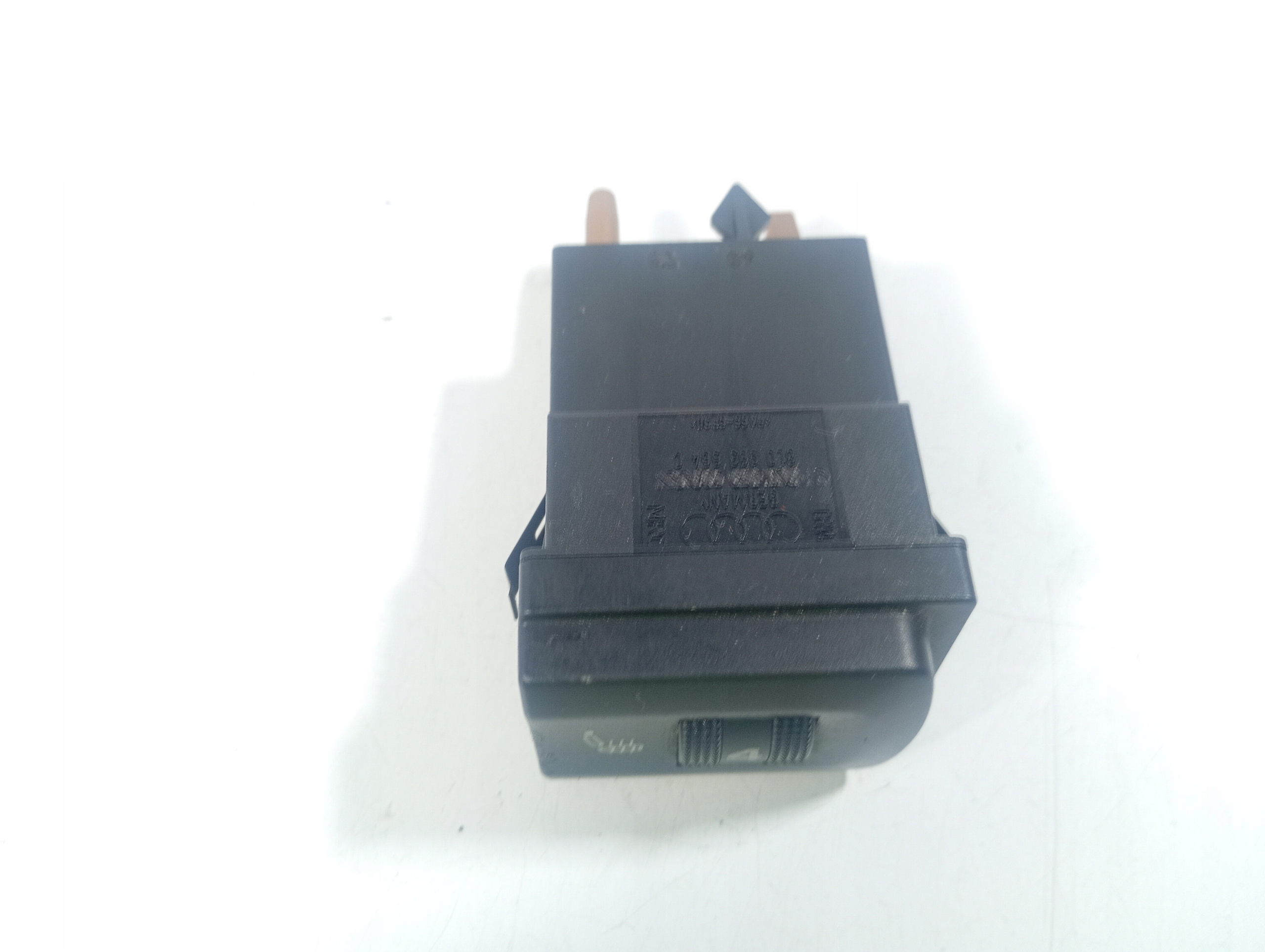 Audi A3 8P 03-13 switch switch PANEL OGRZEWANIA seat OE 8L0963564C