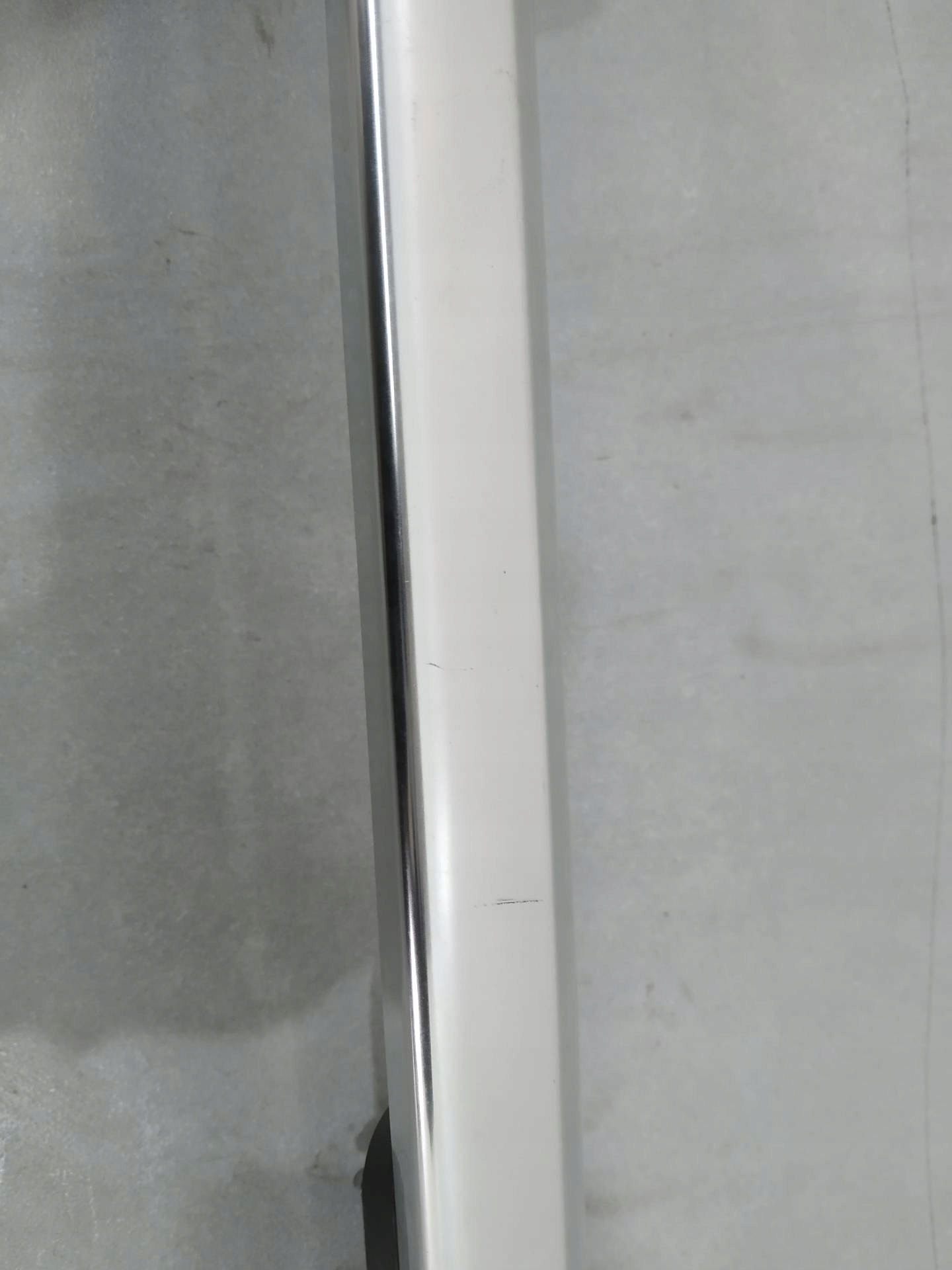 ski right Skoda Superb III (2015-)