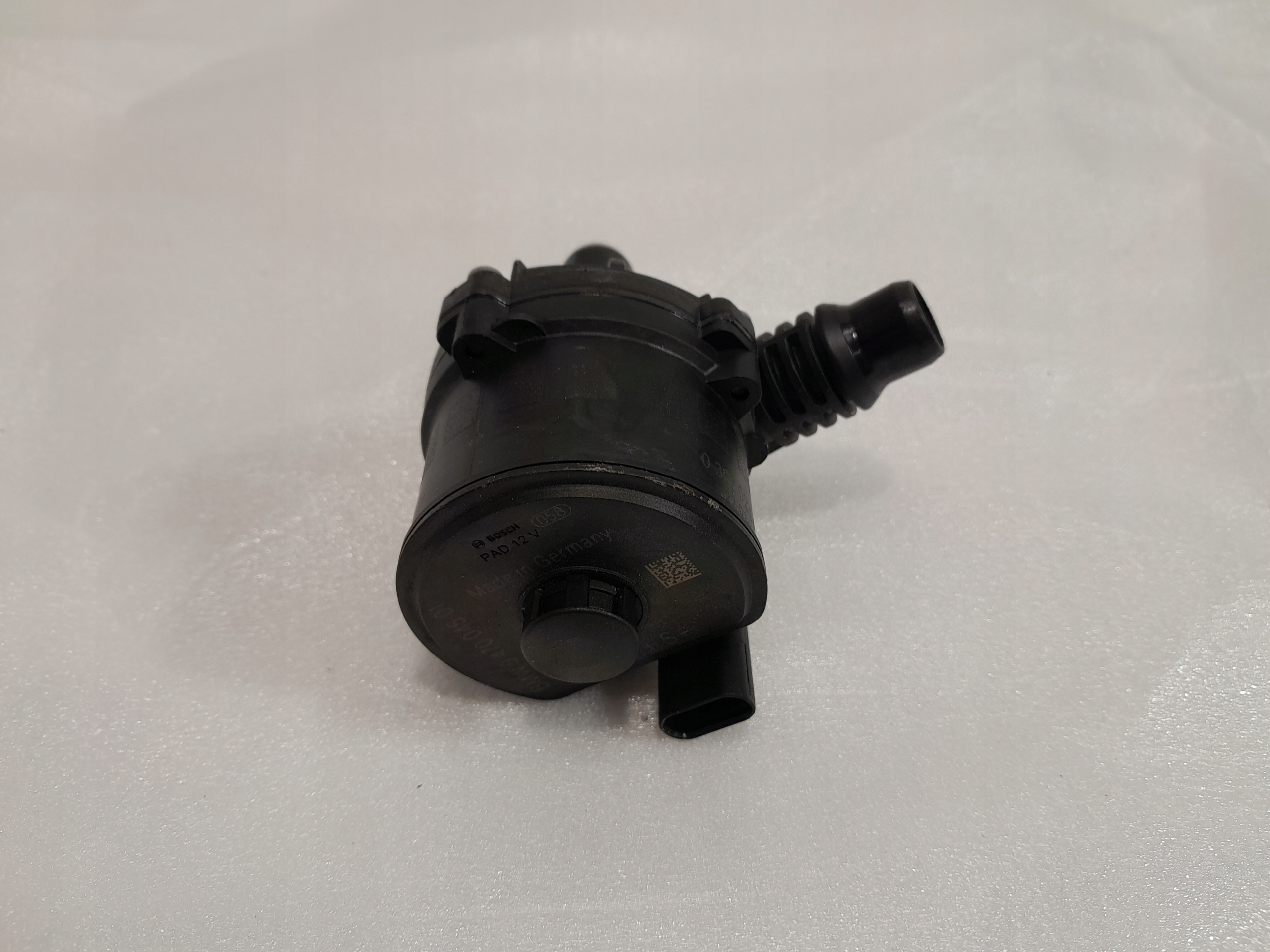BMW X7 G07 supplementary water pump 9470045