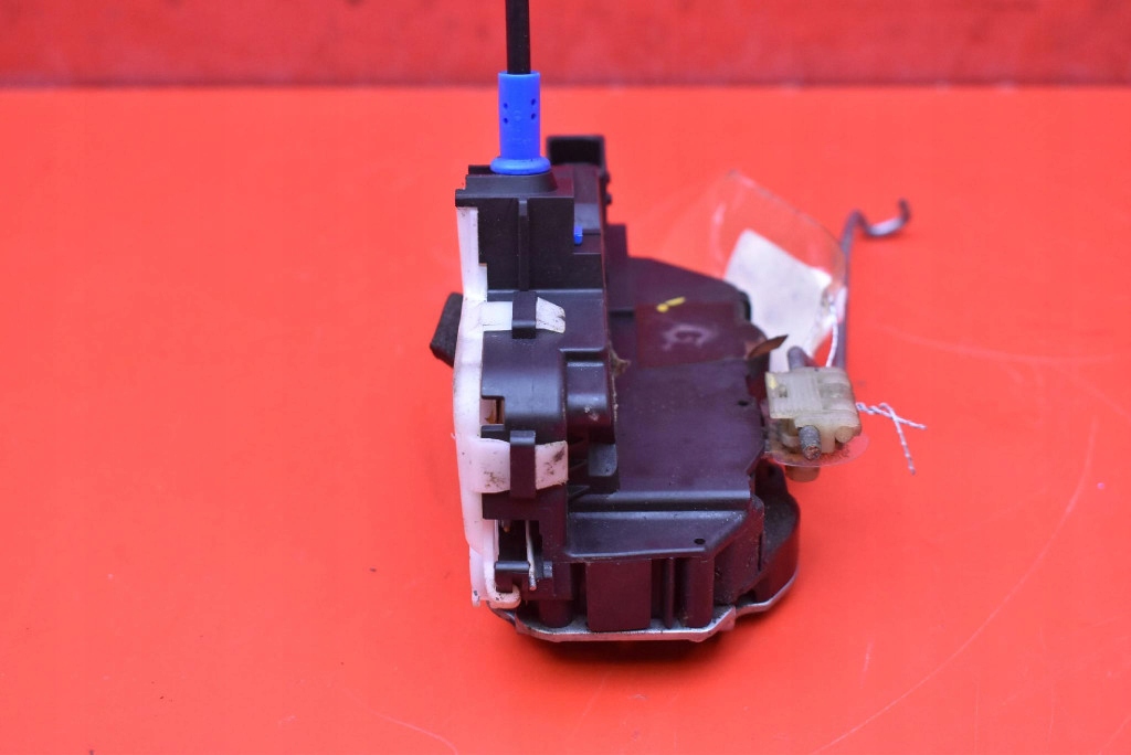lock door left front front EU OPEL ASTRA 4 IV J 5D HB 09-12