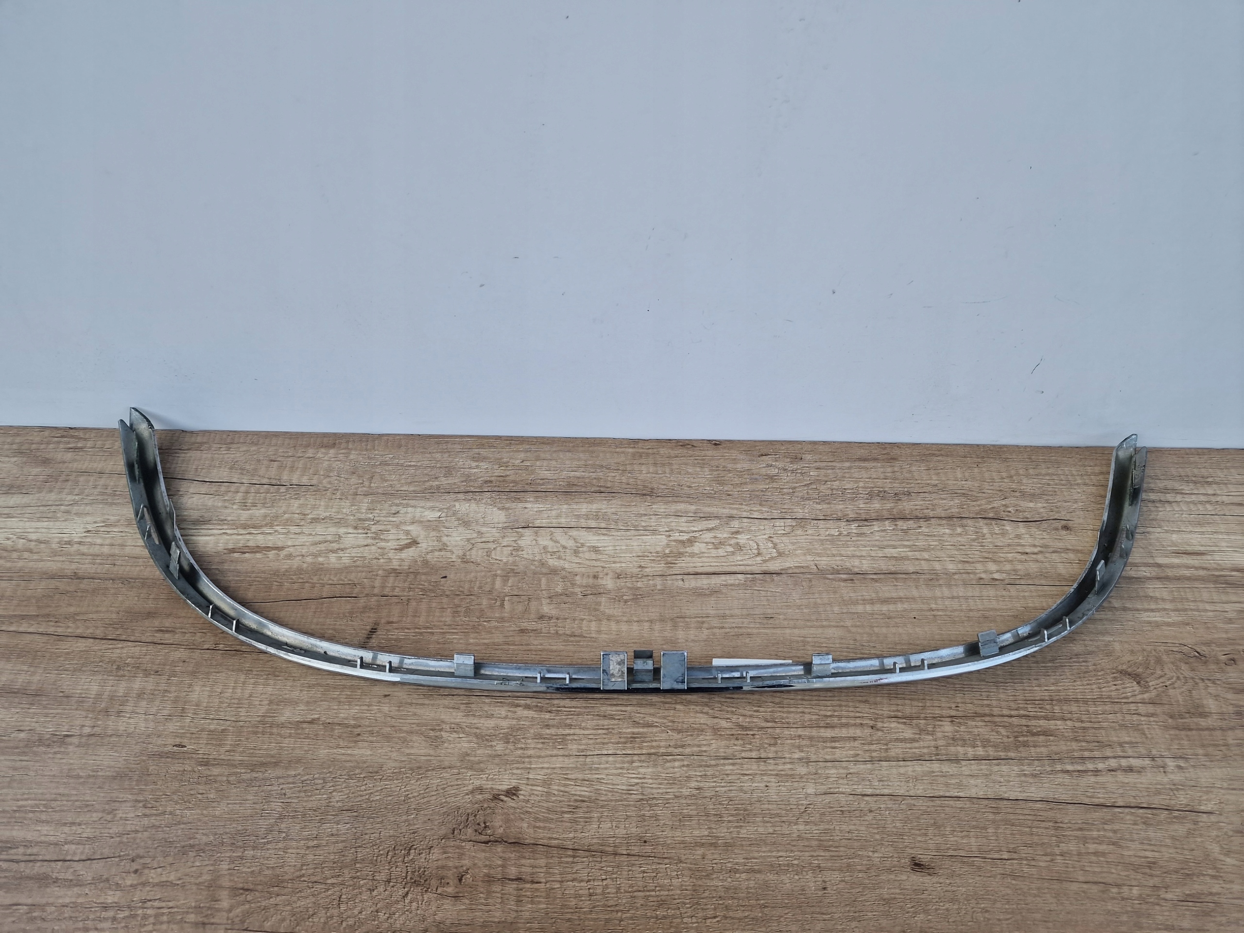 CHRYSLER VOYAGER 01-07 ROK CHROM grille moulding