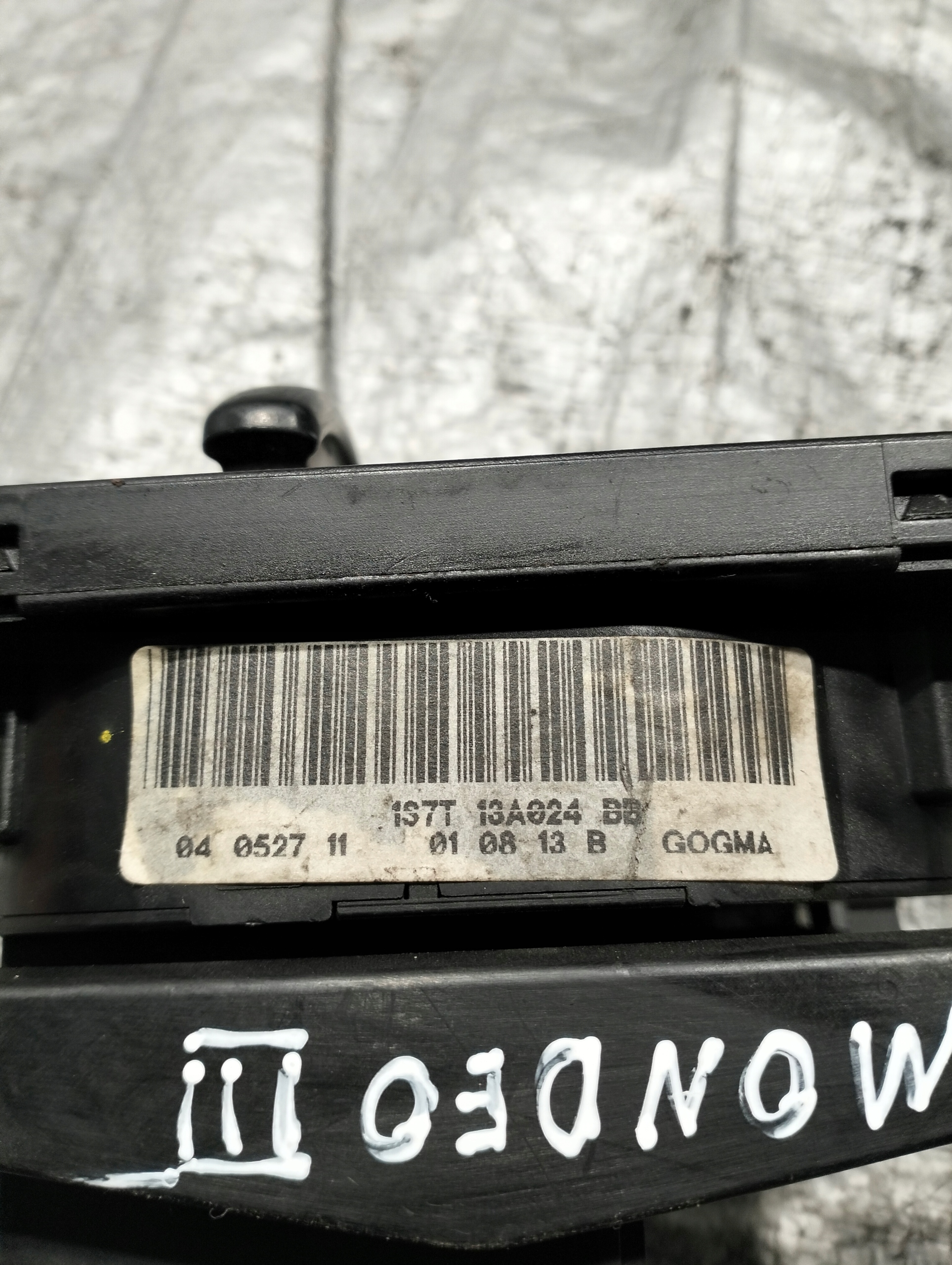 light switch FORD MONDEO MK3 1S7T-13A024-BB