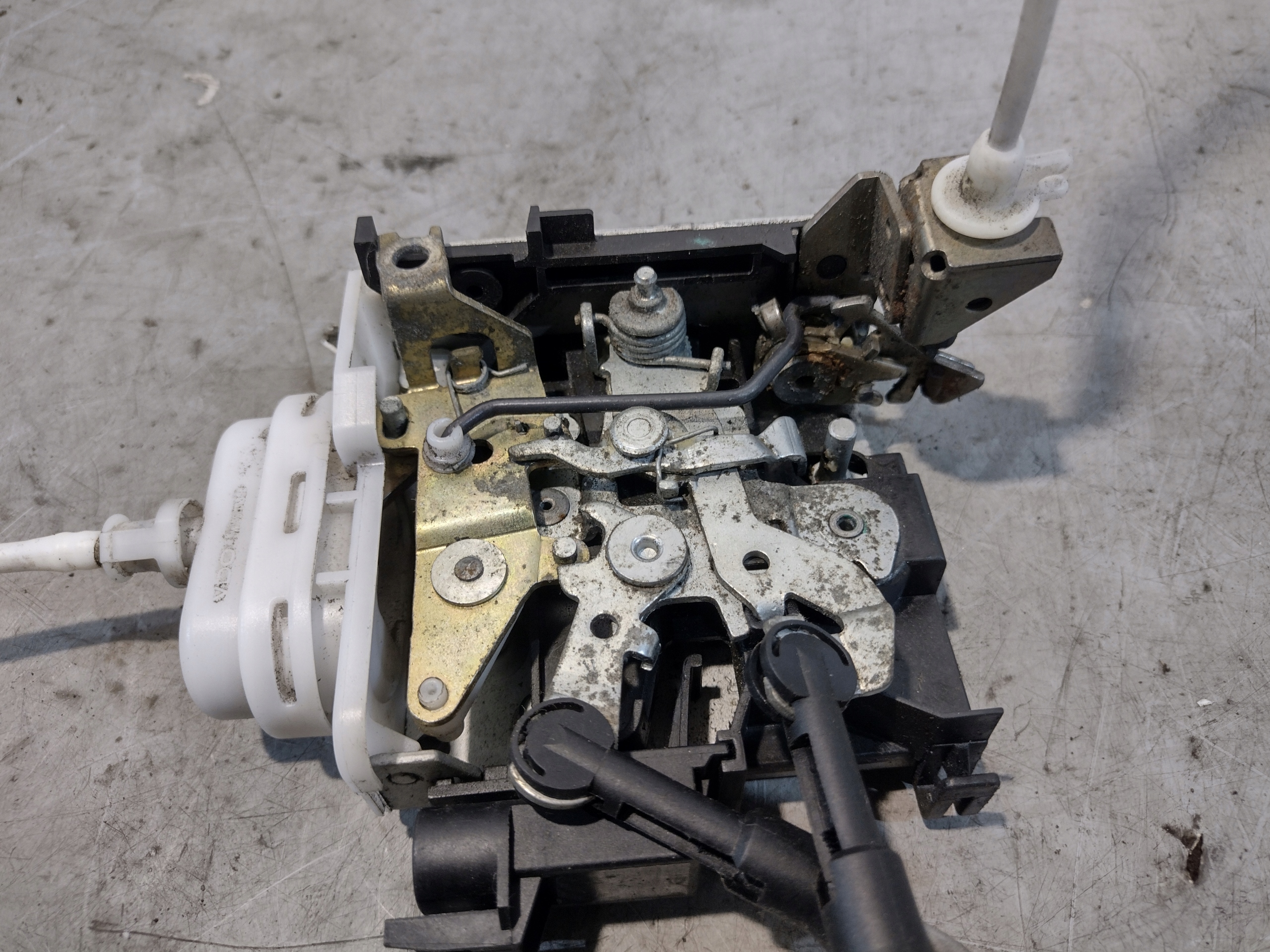 lock door right front Audi A4 B5 8D1837016F