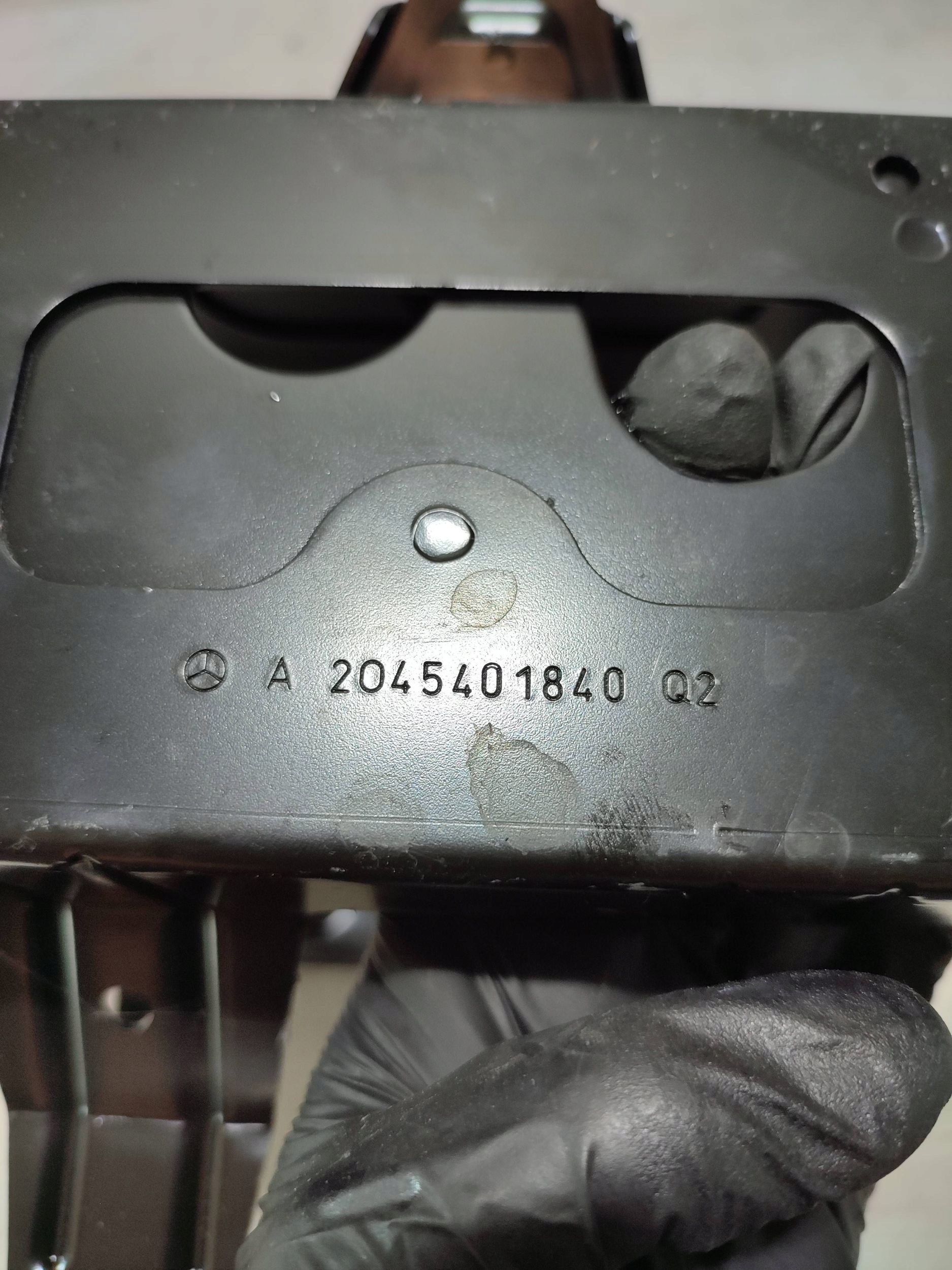 Mercedes-Benz GLK (X204) 2013 Halter akumulatora