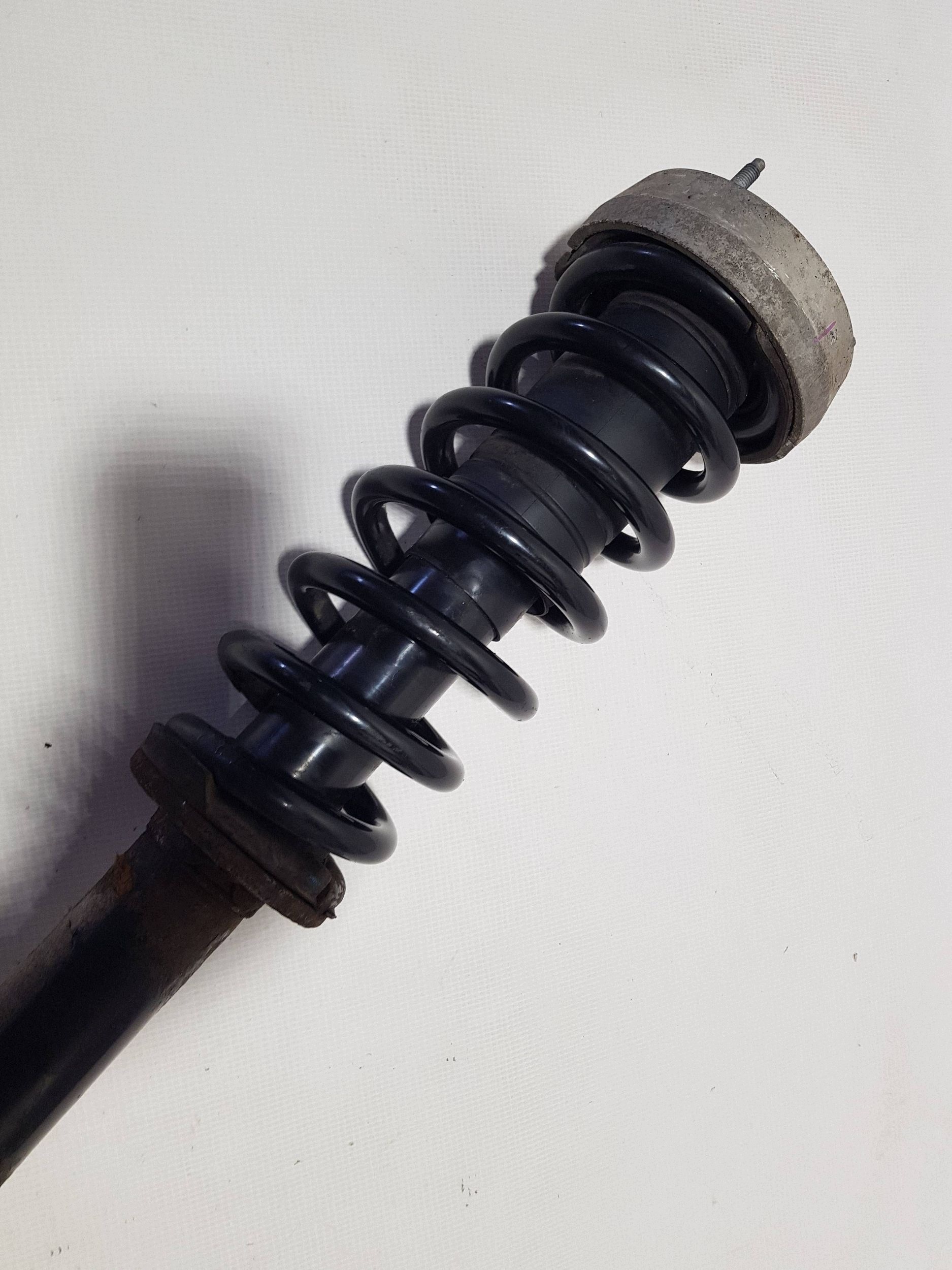 shock absorber front front left BMW X5 E70 6781920