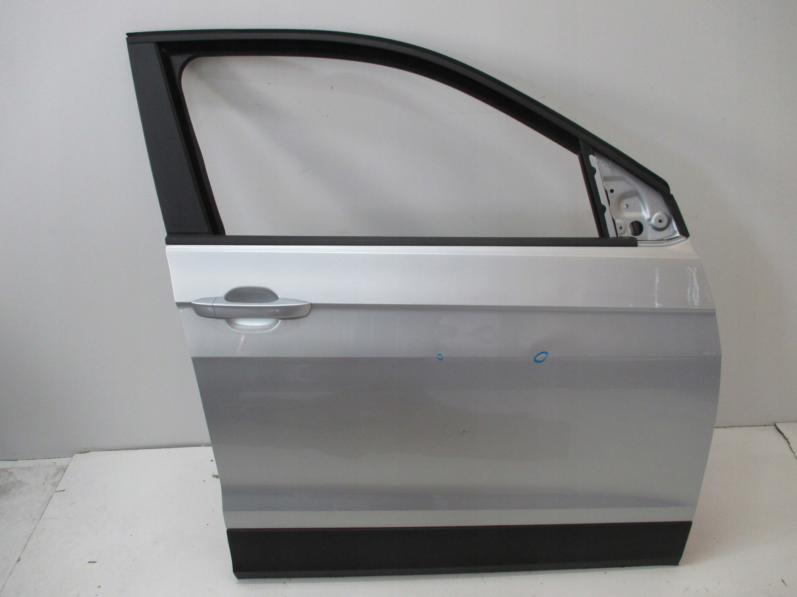 DRZWI prawe PRZEDNIE VW T-CROSS 2GM