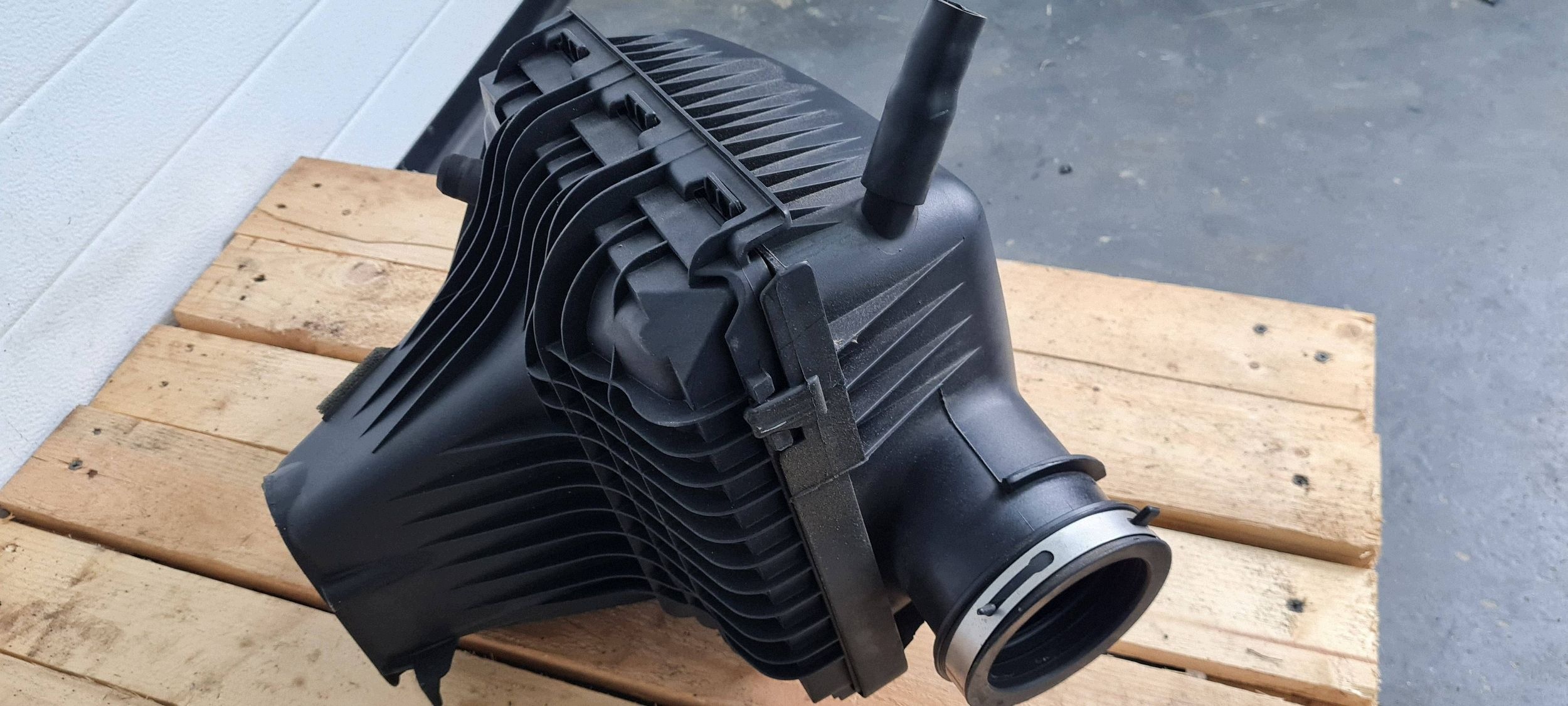 CHARGER CHALLENGER 15+ 3.6 V6 Gehäuse filter luft 52022310AC