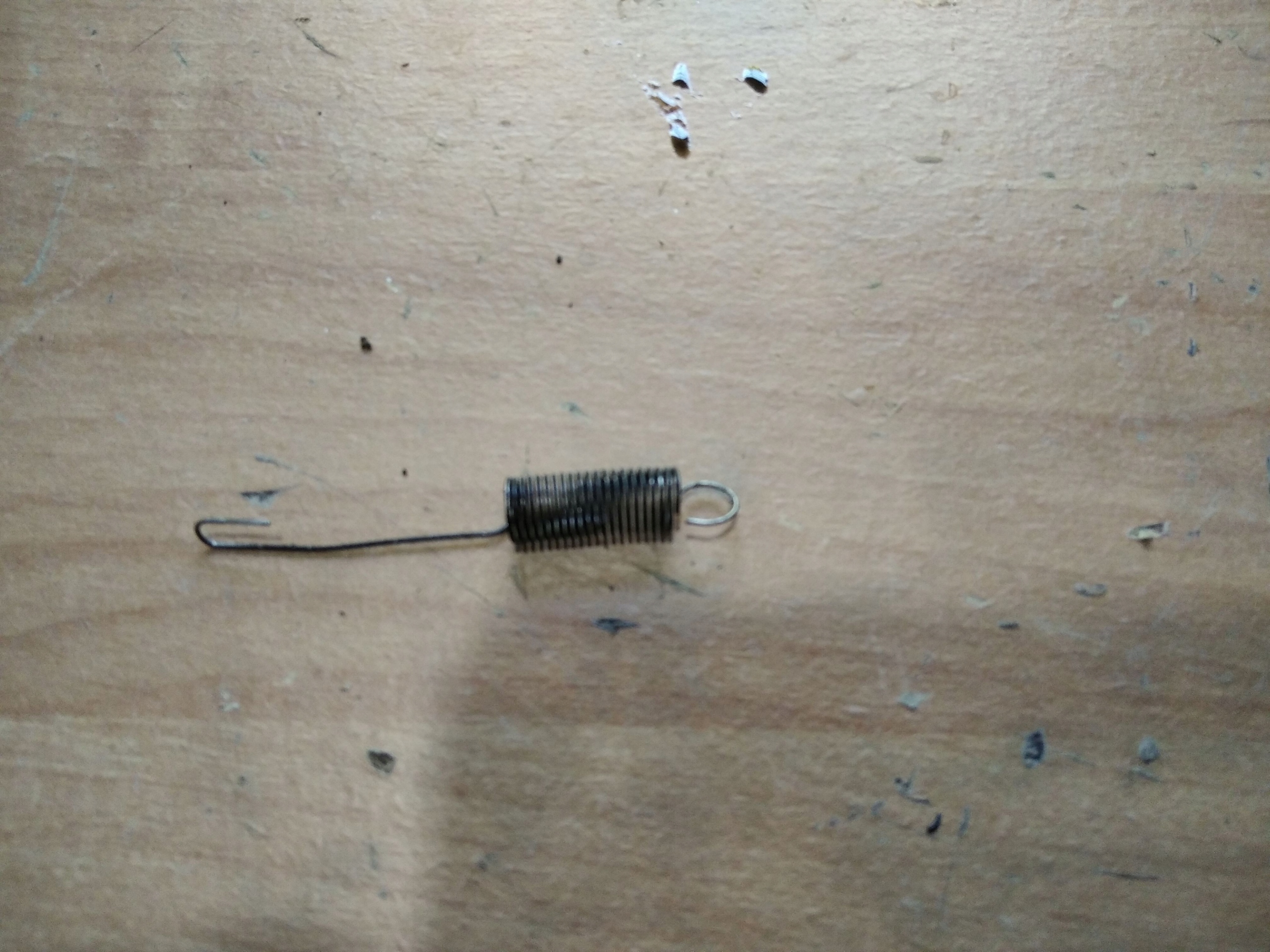 Sprężyna regulatora obrotów briggs stratton 550e Typ regular (sprężyna)