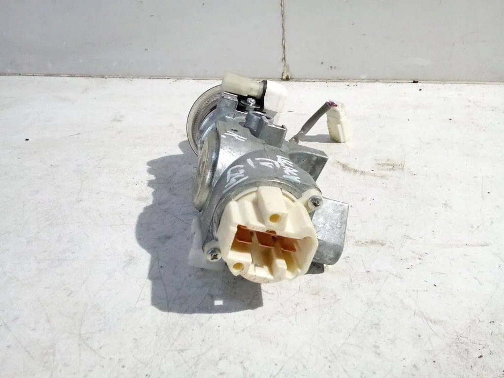 Subaru Legacy IV 4 Zündschloss z kluczykiem 88215AG00