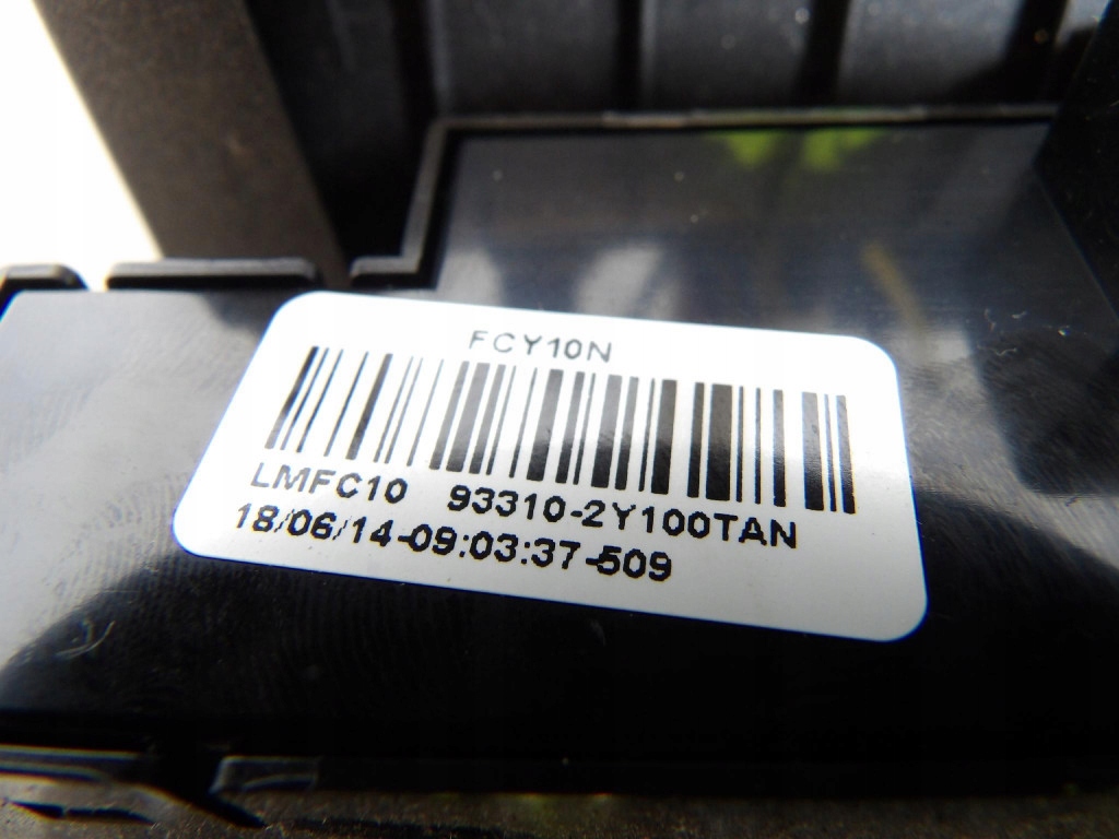 Bouton de chauffage Sièges Hyundai OE 93310-2Y100
