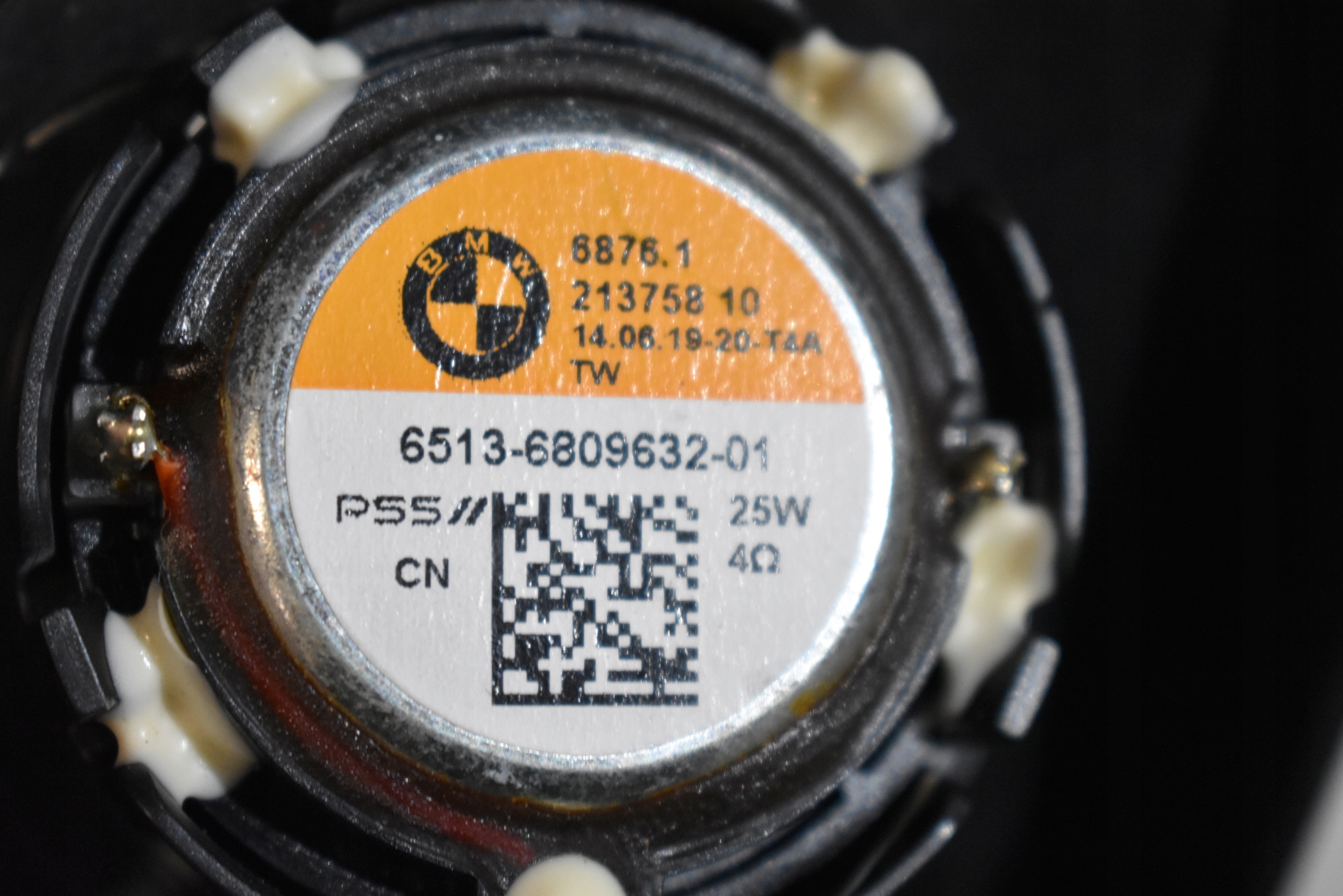 IDEALNY KPL. speaker SLUPKA D right BMW X7 G07 1