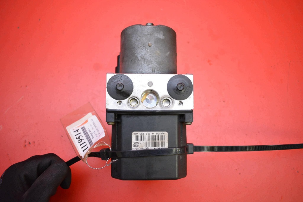 Pompa ABS 8E0614517 0265225048 AUDI A4 B6 2.0 20V 130 KM 00-05