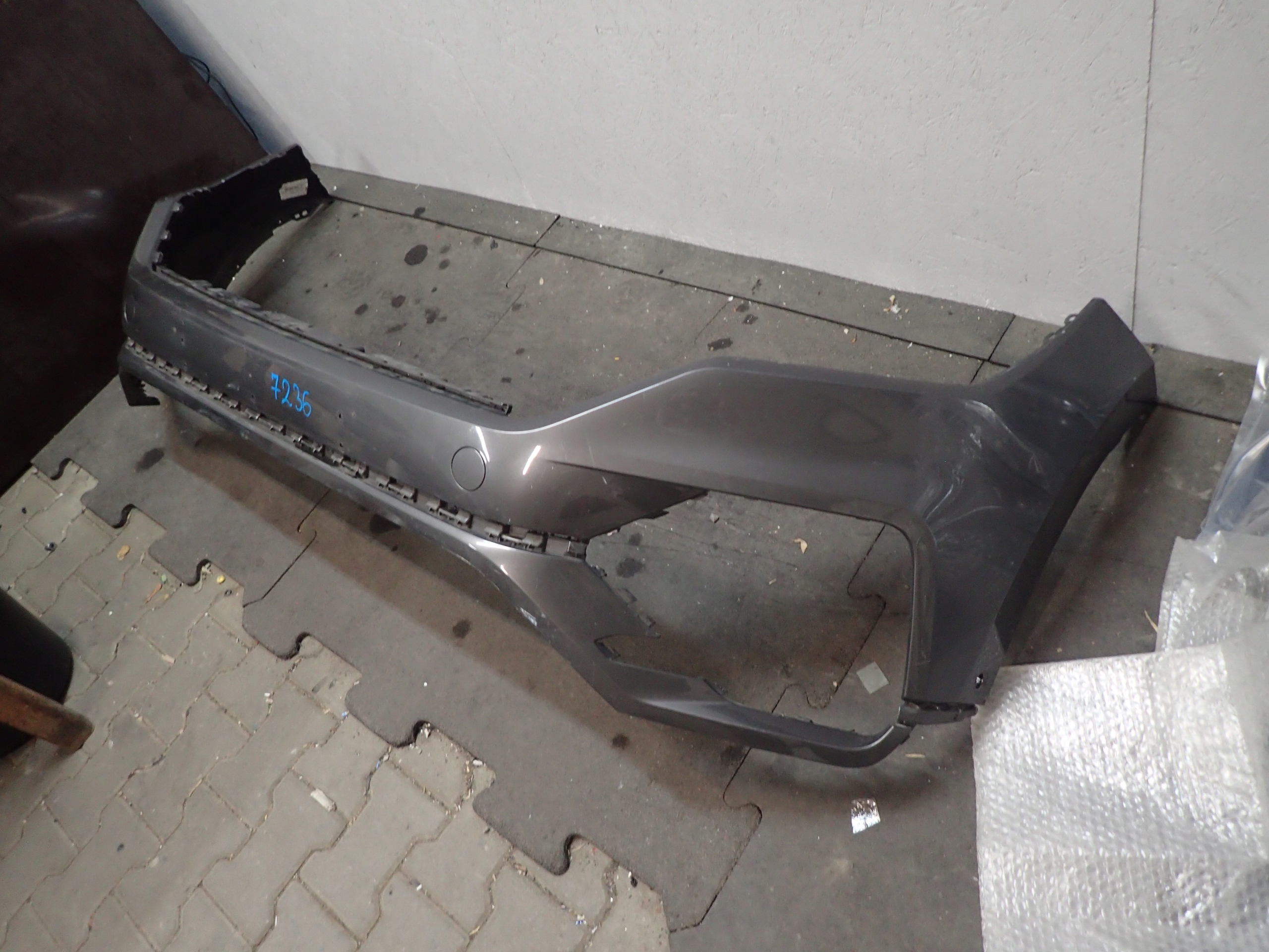 BUMPER FRONT VW TOUAREG III 3 760