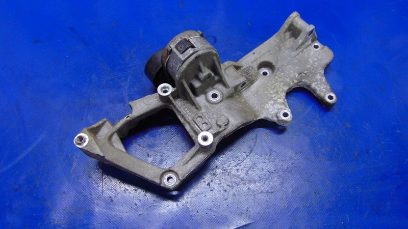 holder engine mount alternator 2.2D LAND ROVER RANGE EVOQUE and L538 11-18