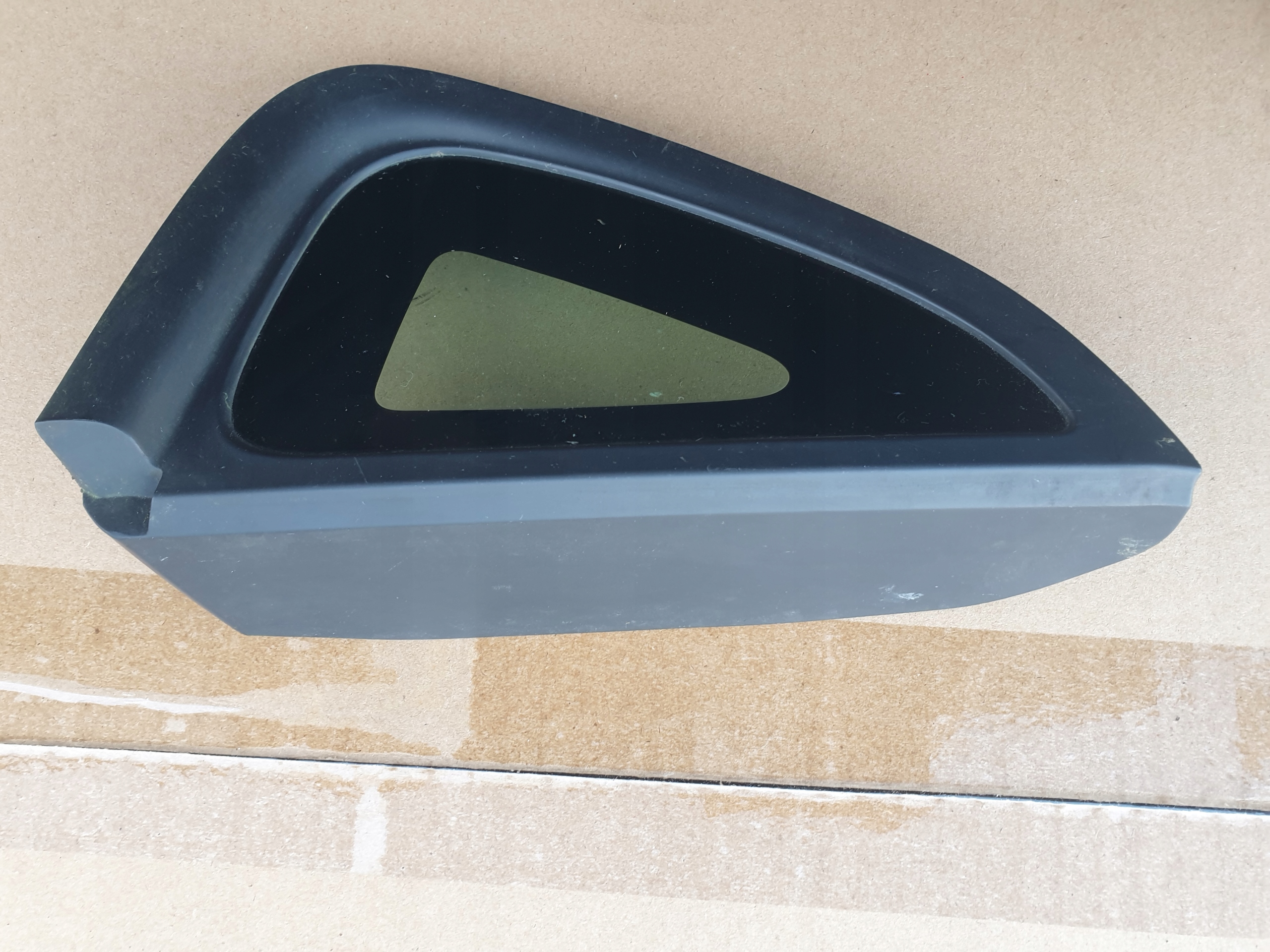 prozor stražnja bočno desna RENAULT CLIO 4 IV 2013- 5d