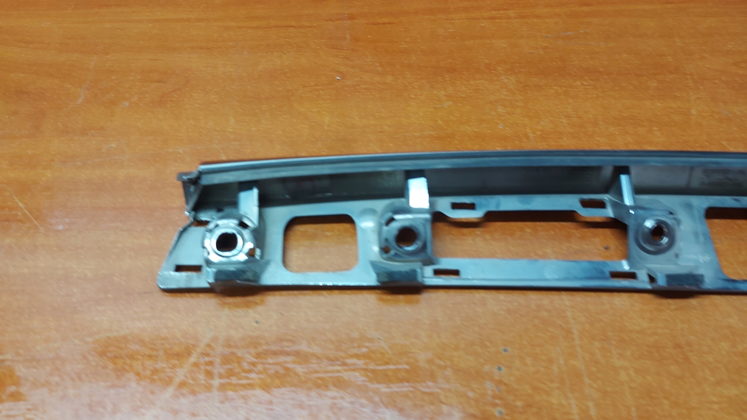 Couverture du capot Arrière Arrière CHROM TOYOTA COROLLA E21 Berline 19