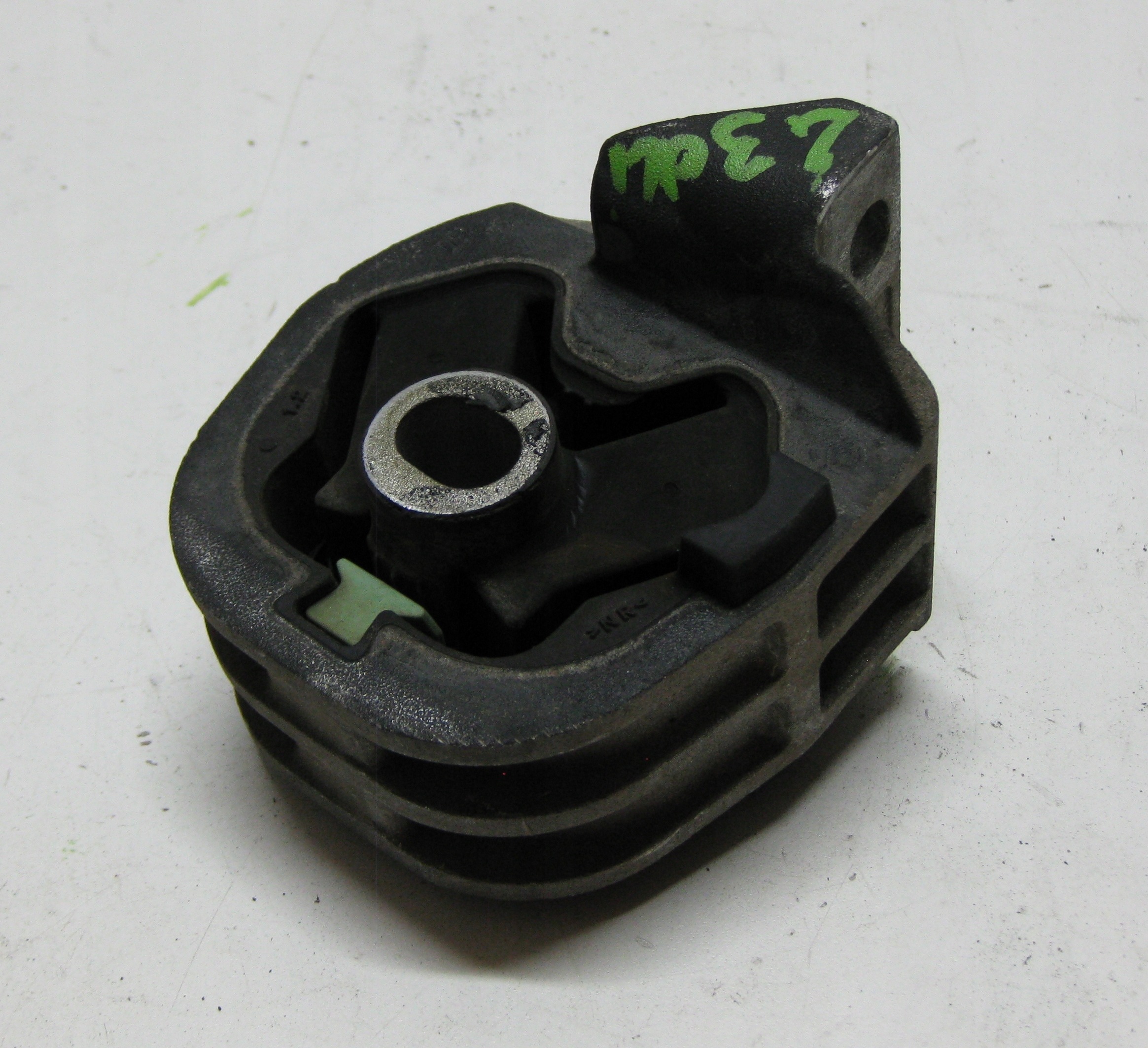 RENAULT MASTER III LIFT gearbox mount 8200675064