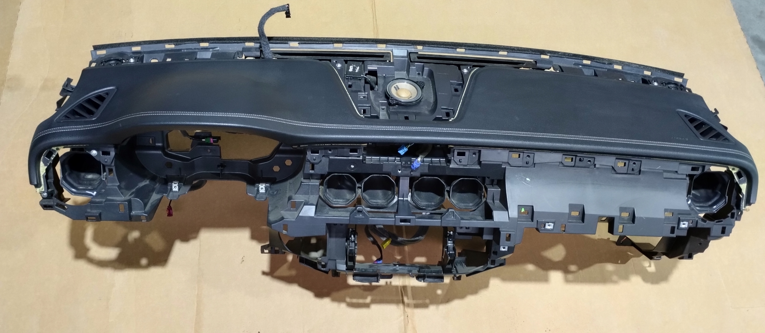 торпеда консоль MERCEDES W470 X470 комплект оригинал европа
