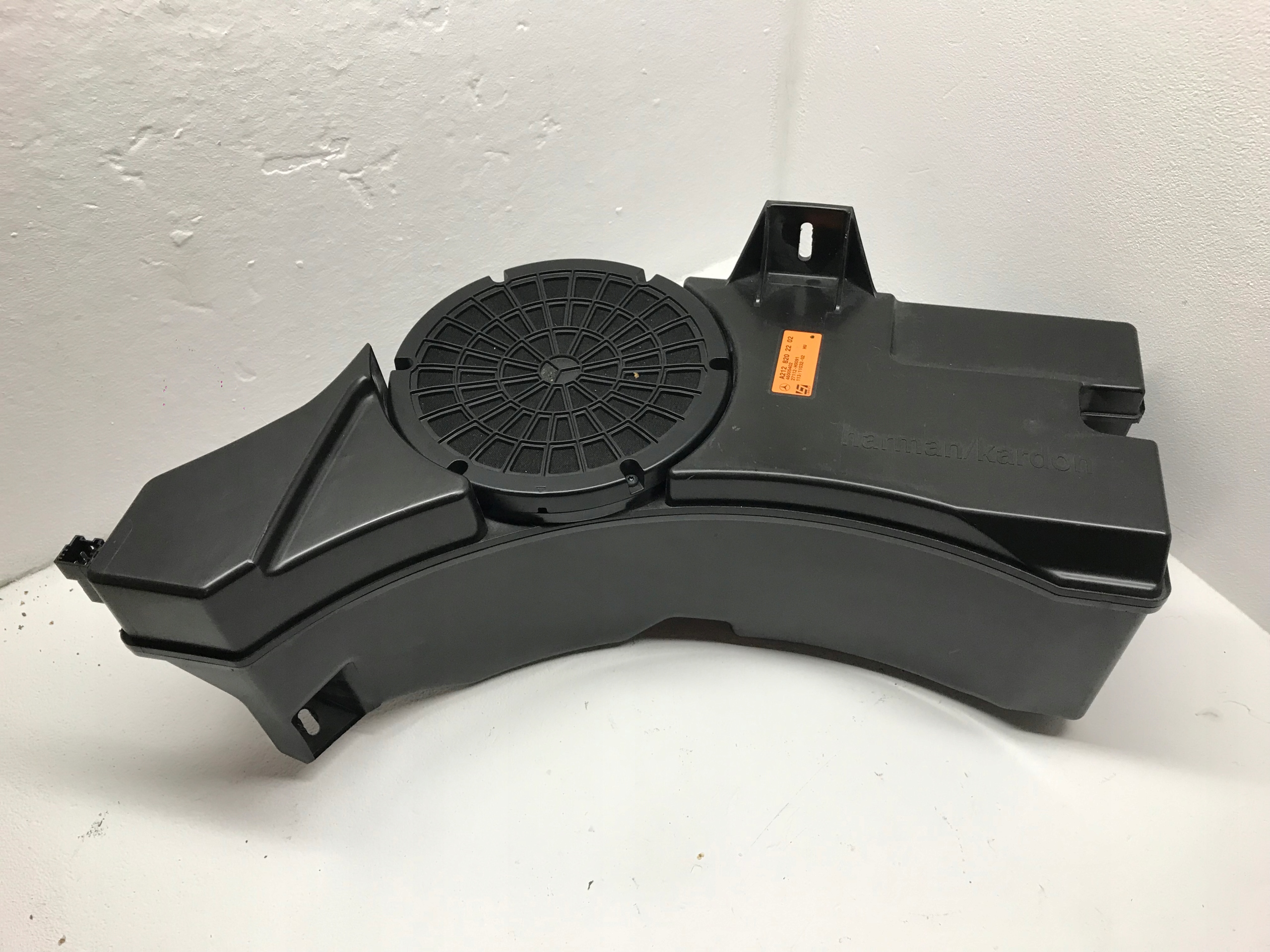 MERCEDES CLS W218 GŁOŚNIK SUBWOOFER HARMAN KARDON A2128202202 EUROPA