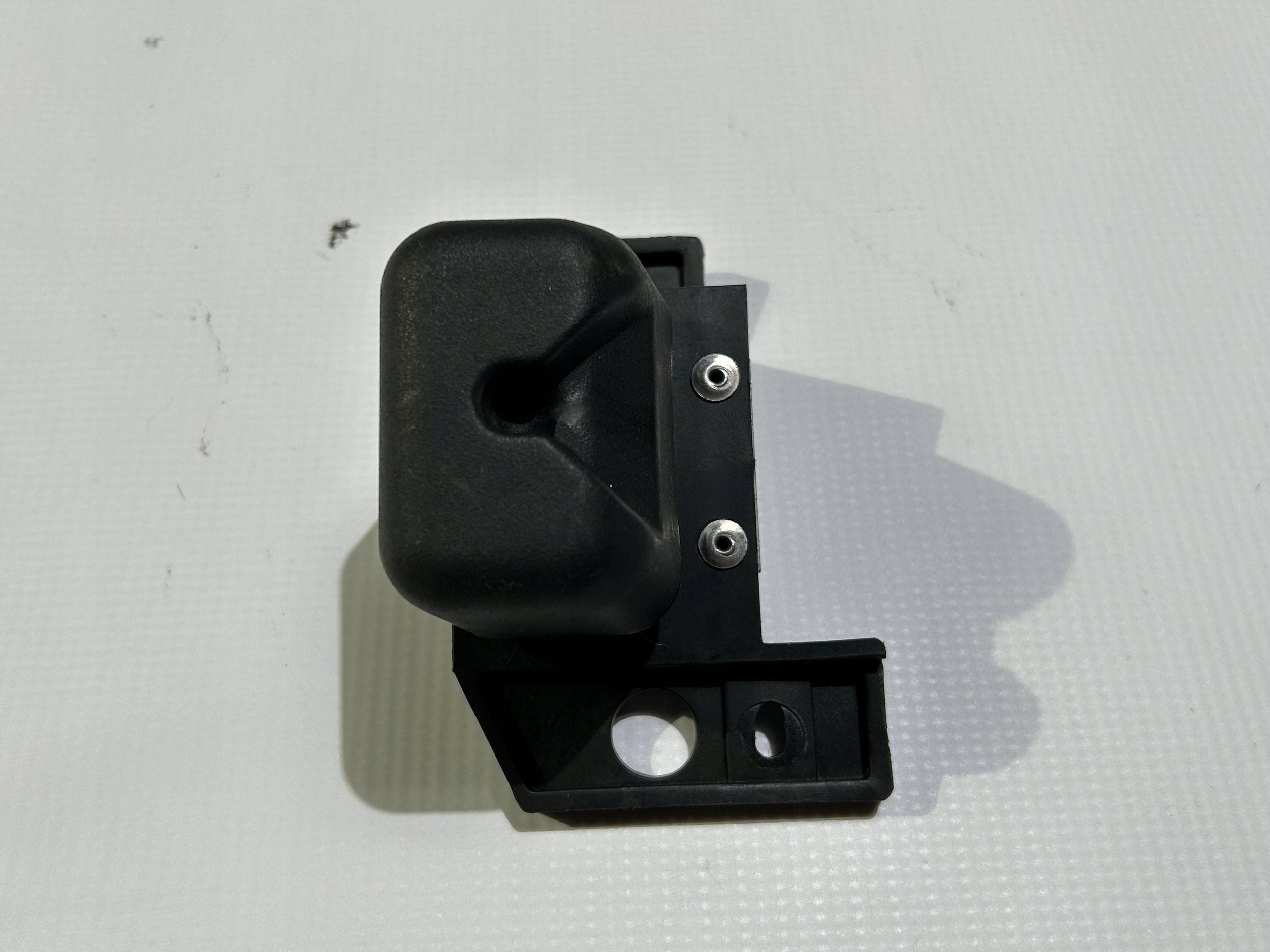 holder right bracket right roofs Chevrolet Corvette C6 Targa 2005