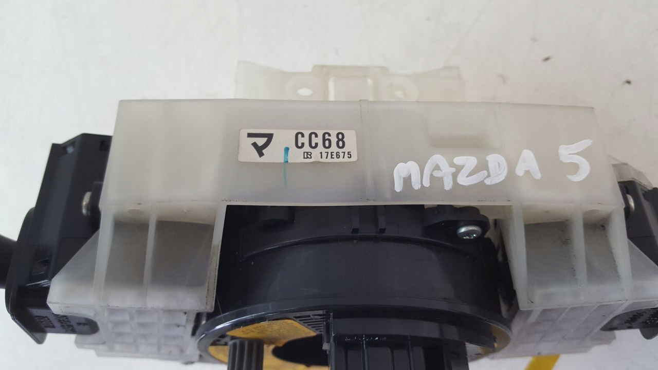 steering wheel levers and controls Mazda 5 2,0 CITD