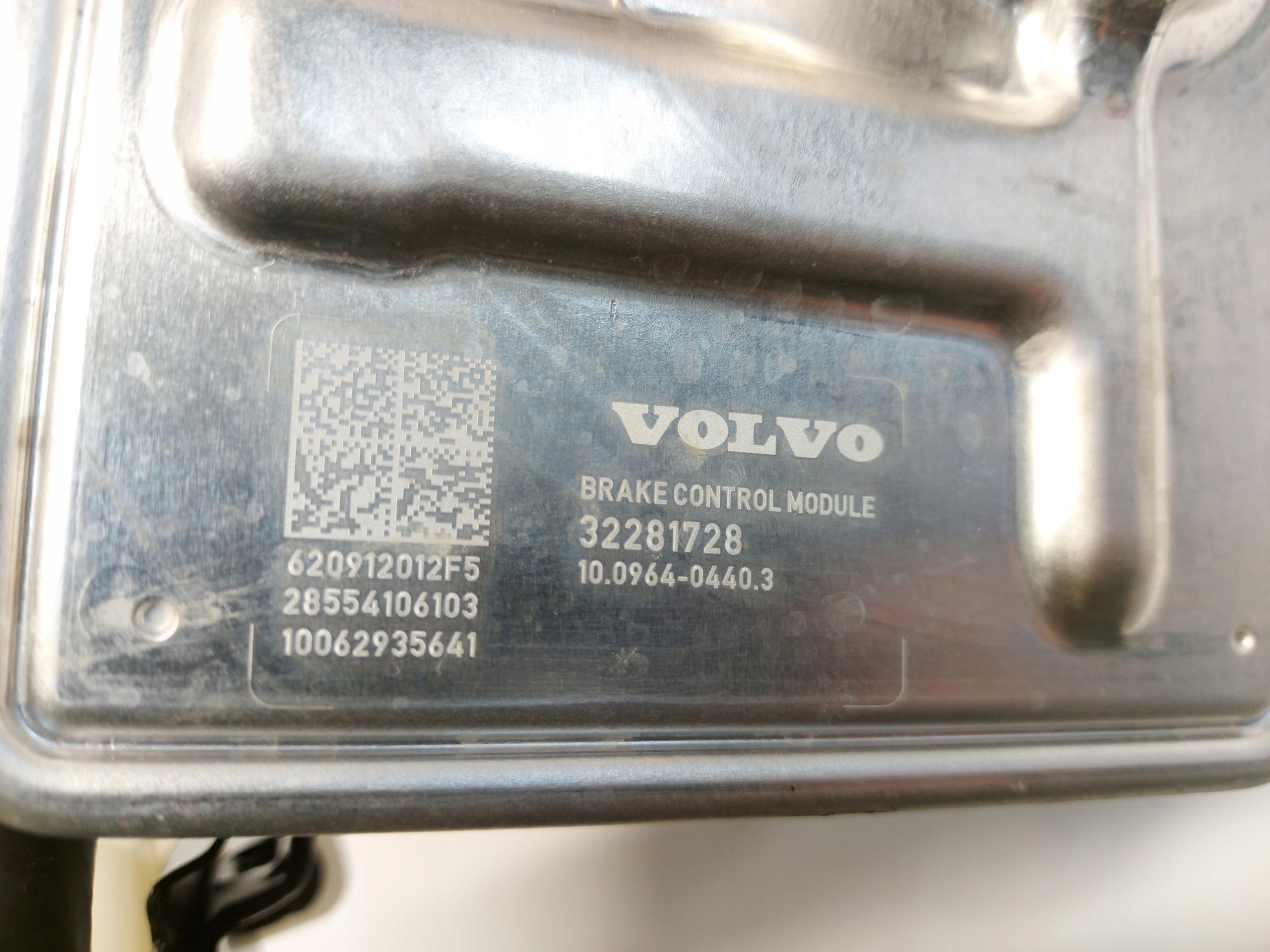 Volvo XC60 II 2020 brake booster servo control unit 32281728