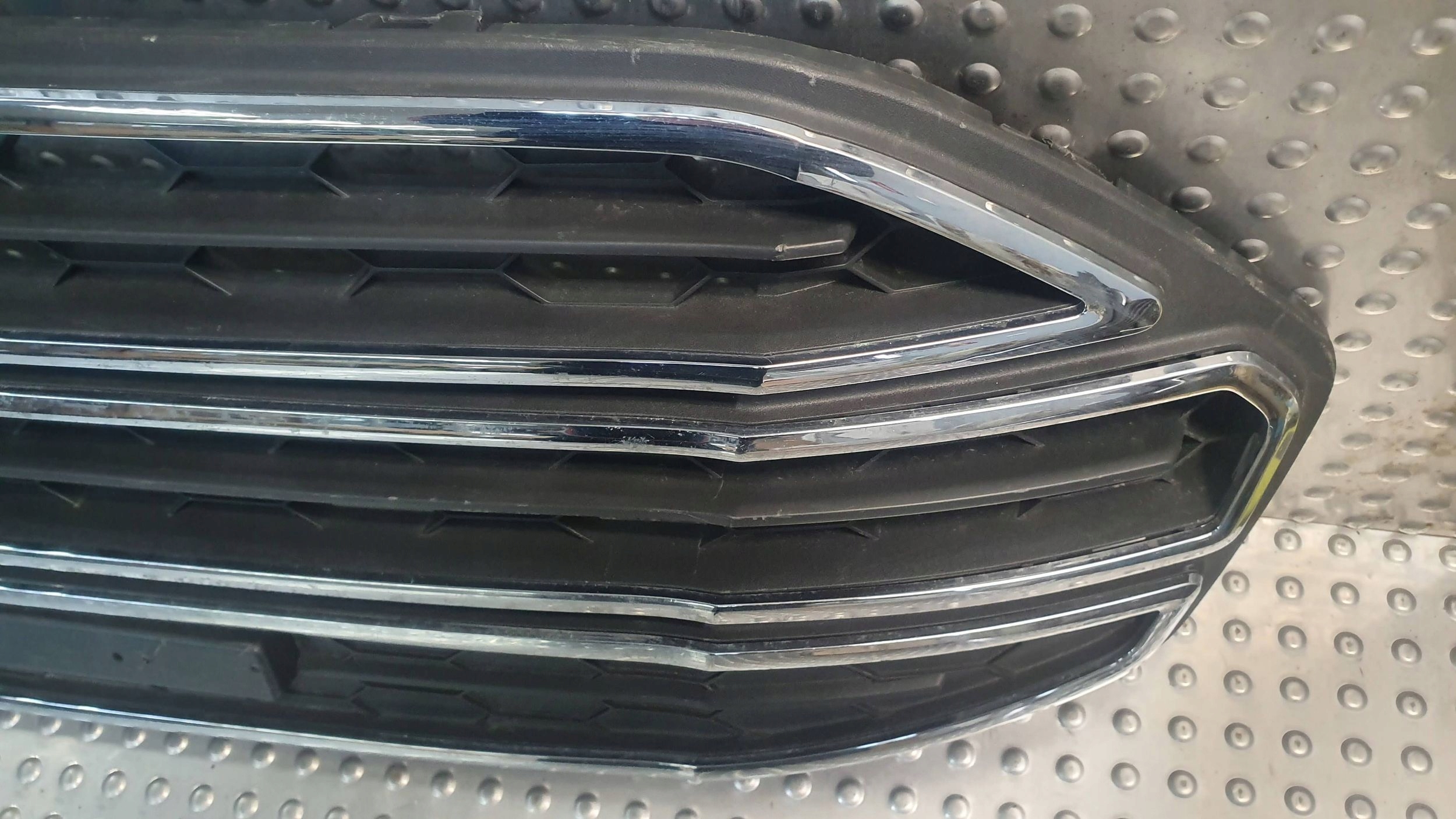 Grill Grill FORD ECOSPORT CN15-17B968-DDW 13