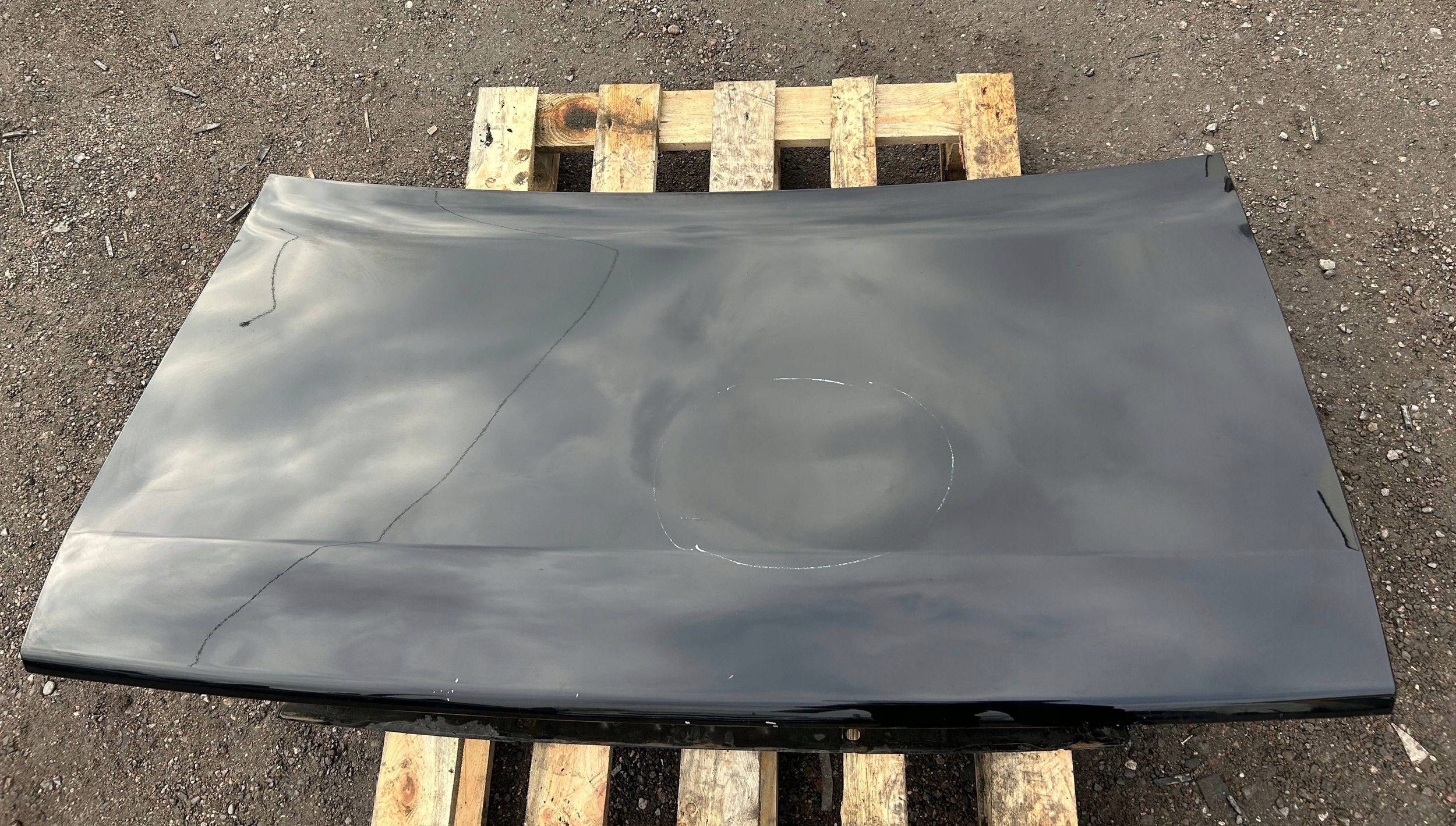 trunk door boot Dodge Challenger 2015r