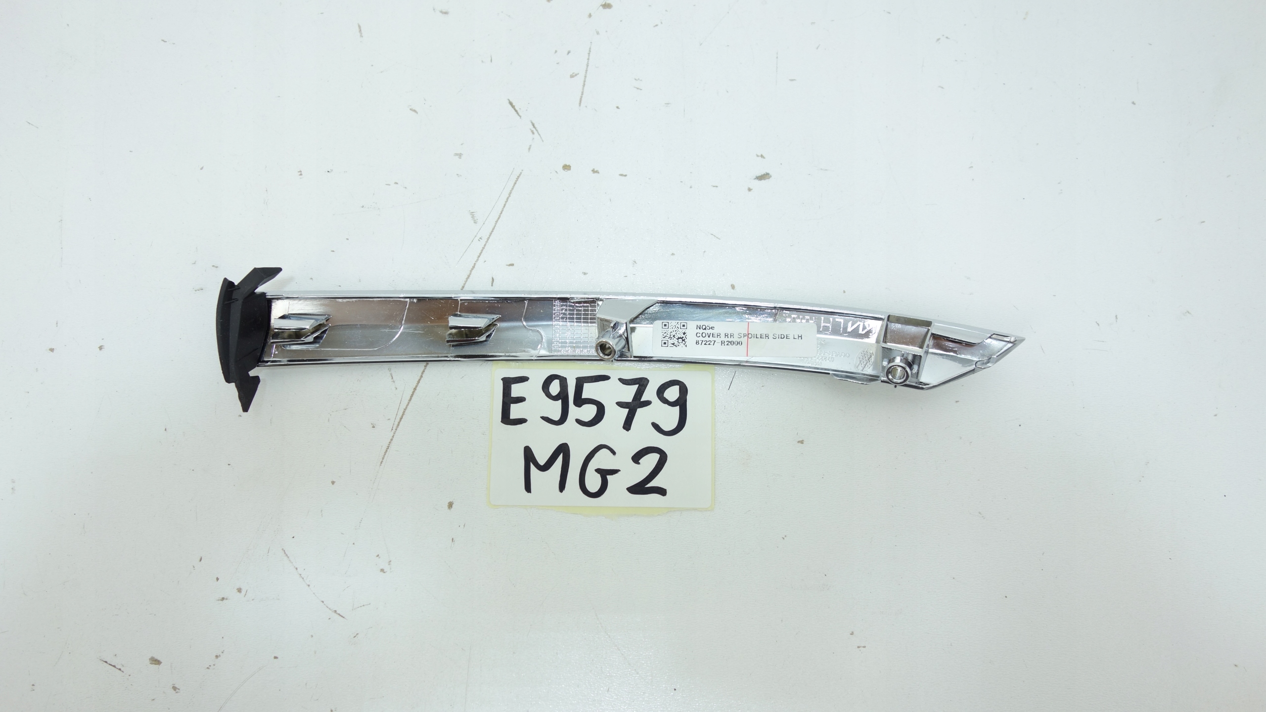 KIA SPORTAGE V 2021- moulding SPOILER bonnet boot left rear part 87227-R2000
