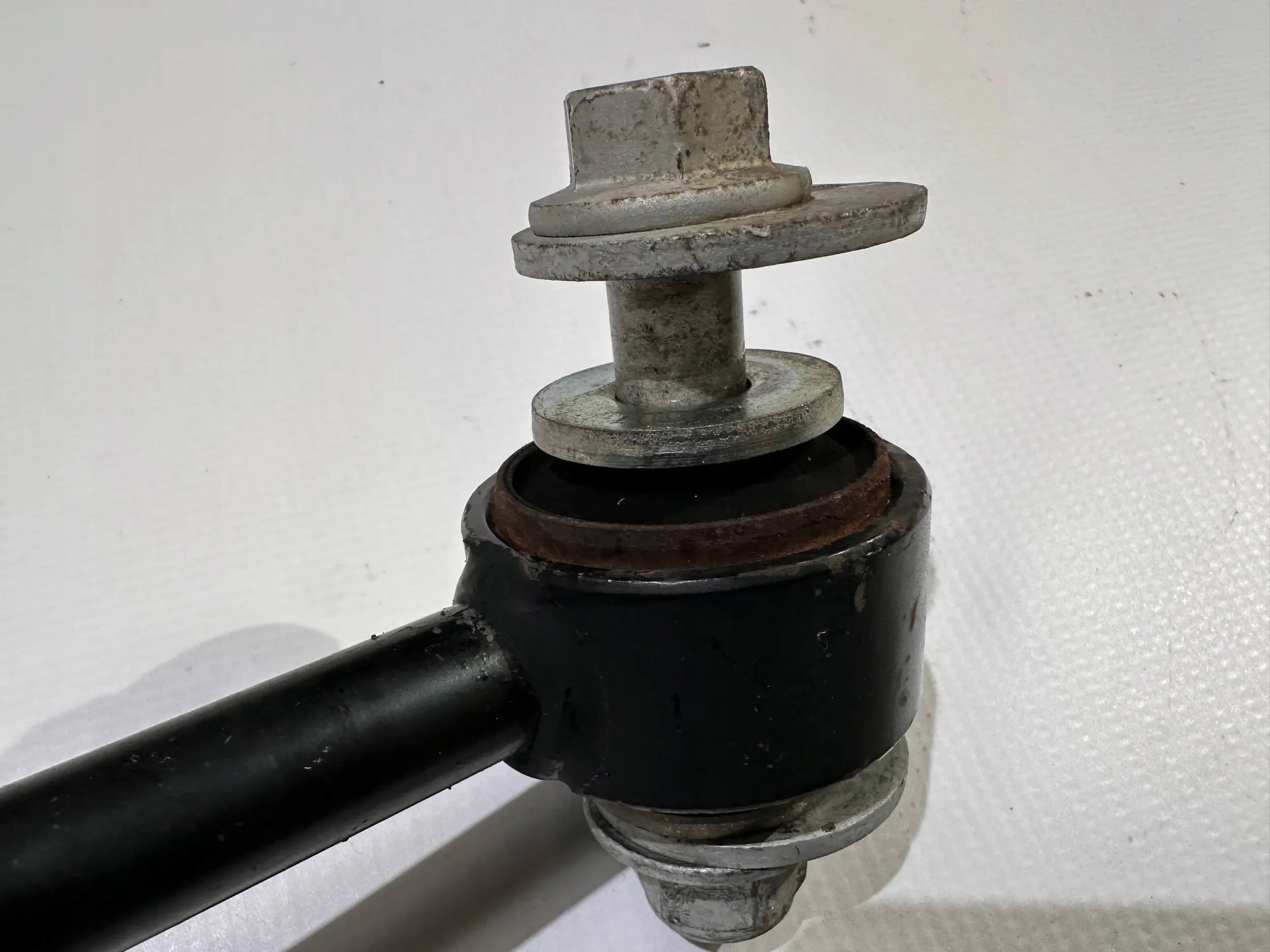arm rear part rear left right Ford Expedtion 2018 - 2022