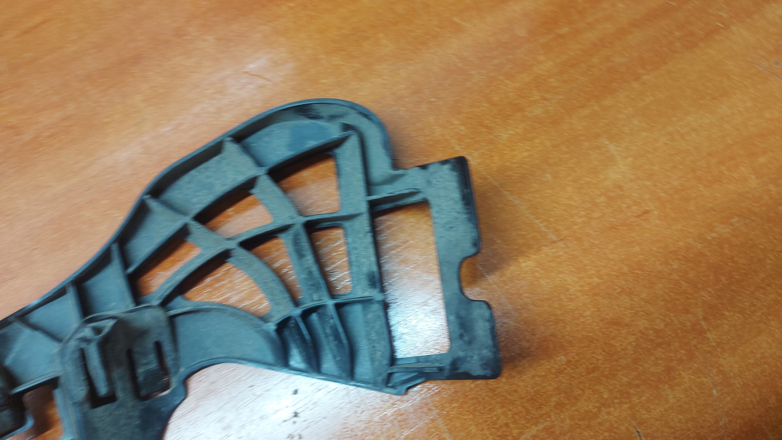 bumper bracket left front front BMW 5 G30 G31 17